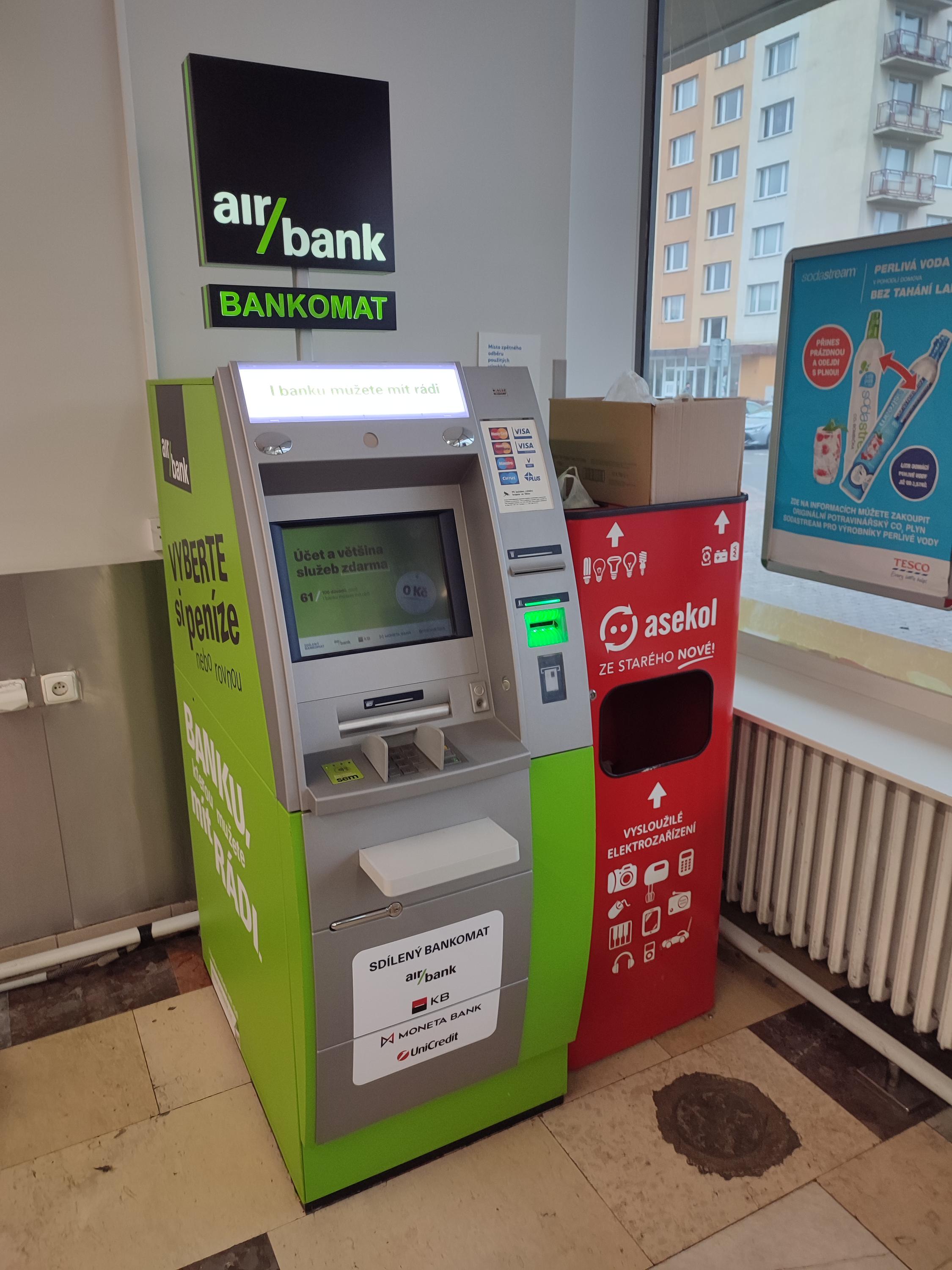 Bankomat Air Bank foto 2