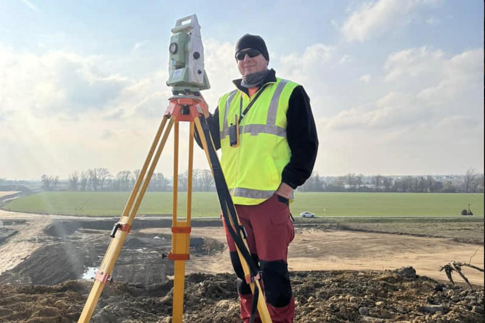 Mosty, ocelové konstrukce, ale i chráněná území