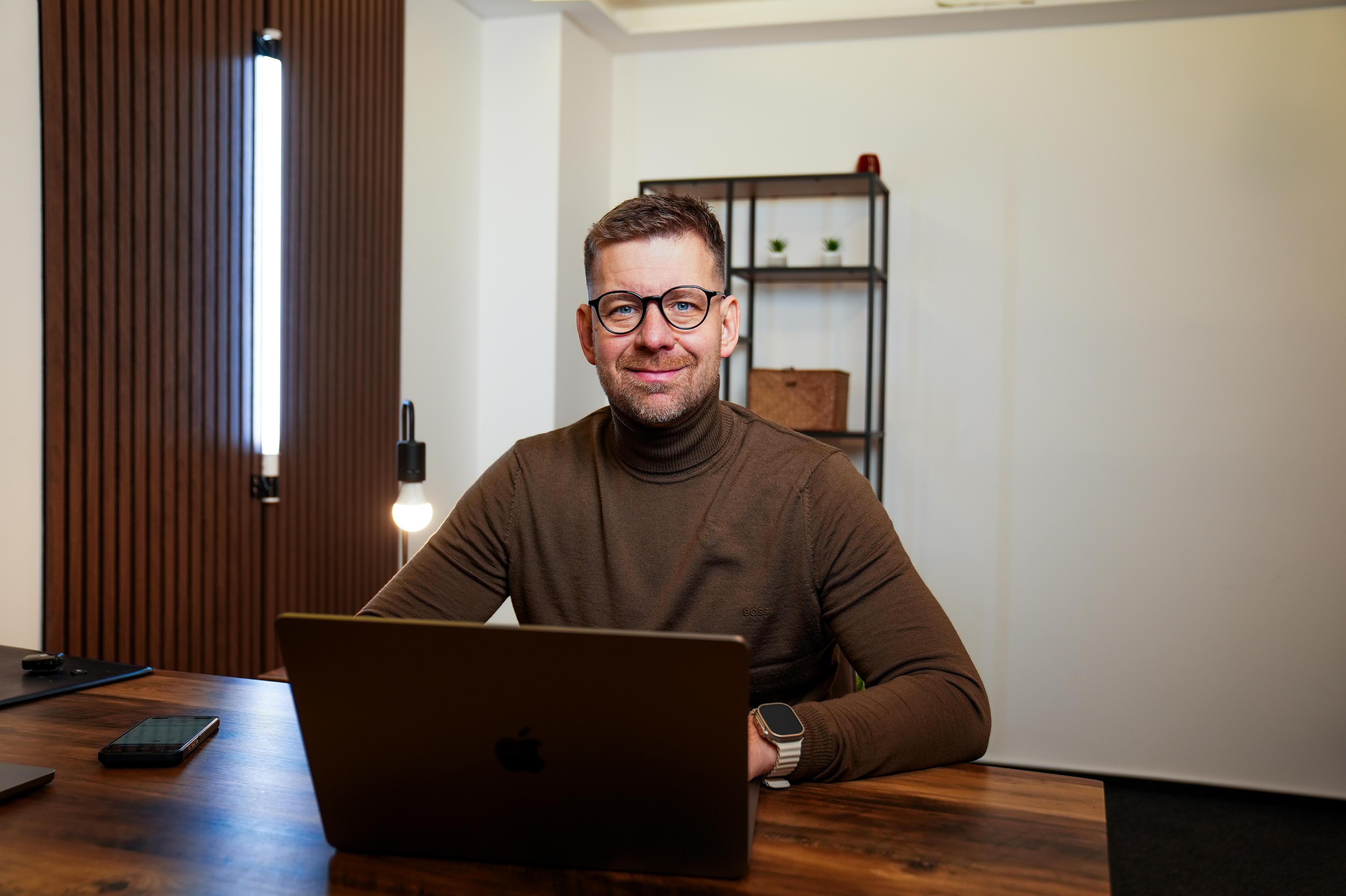 16 let praxe s prodejem bytů  v Praze