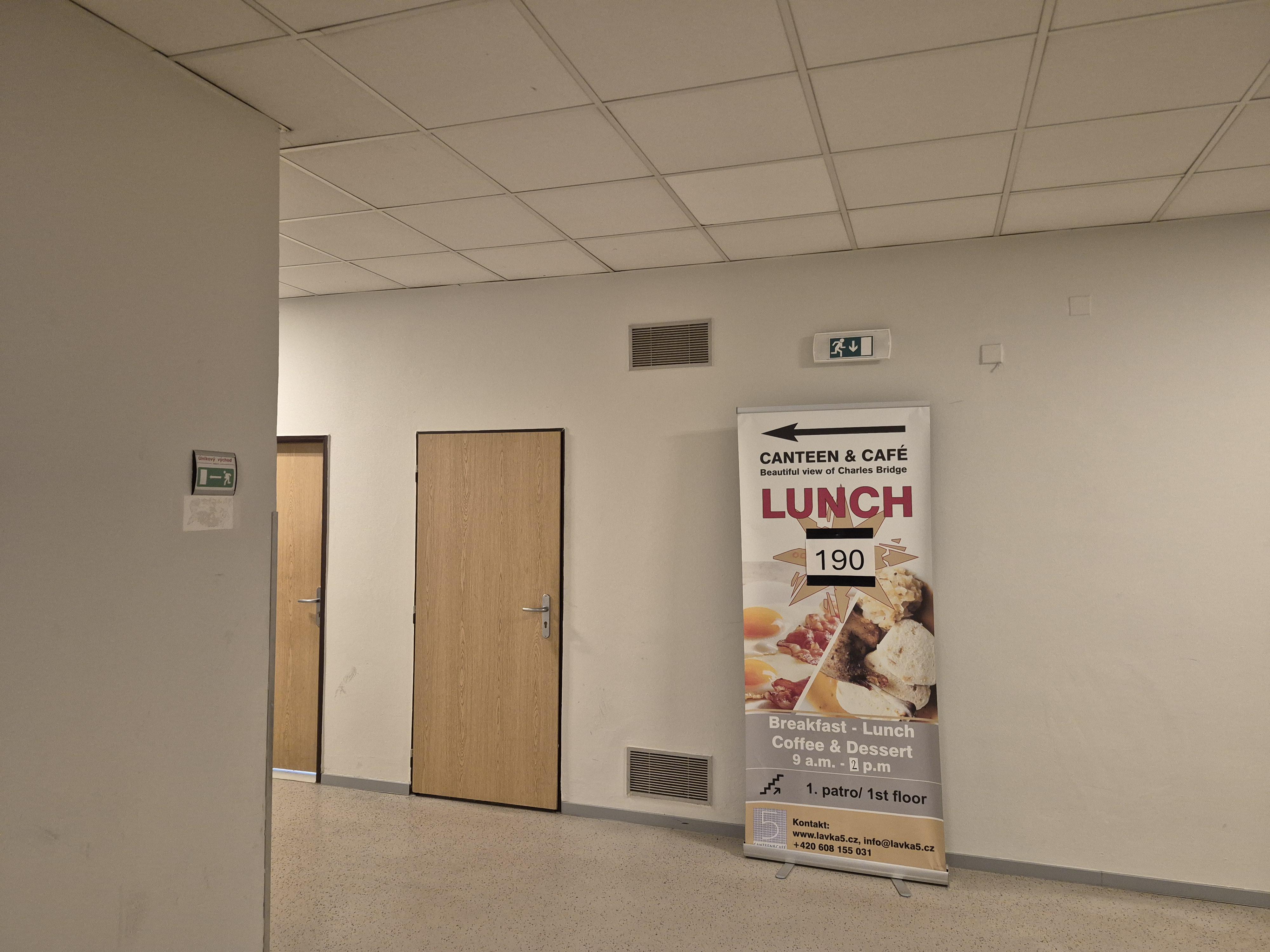 SCÉNA 5 & CANTEEN foto 2