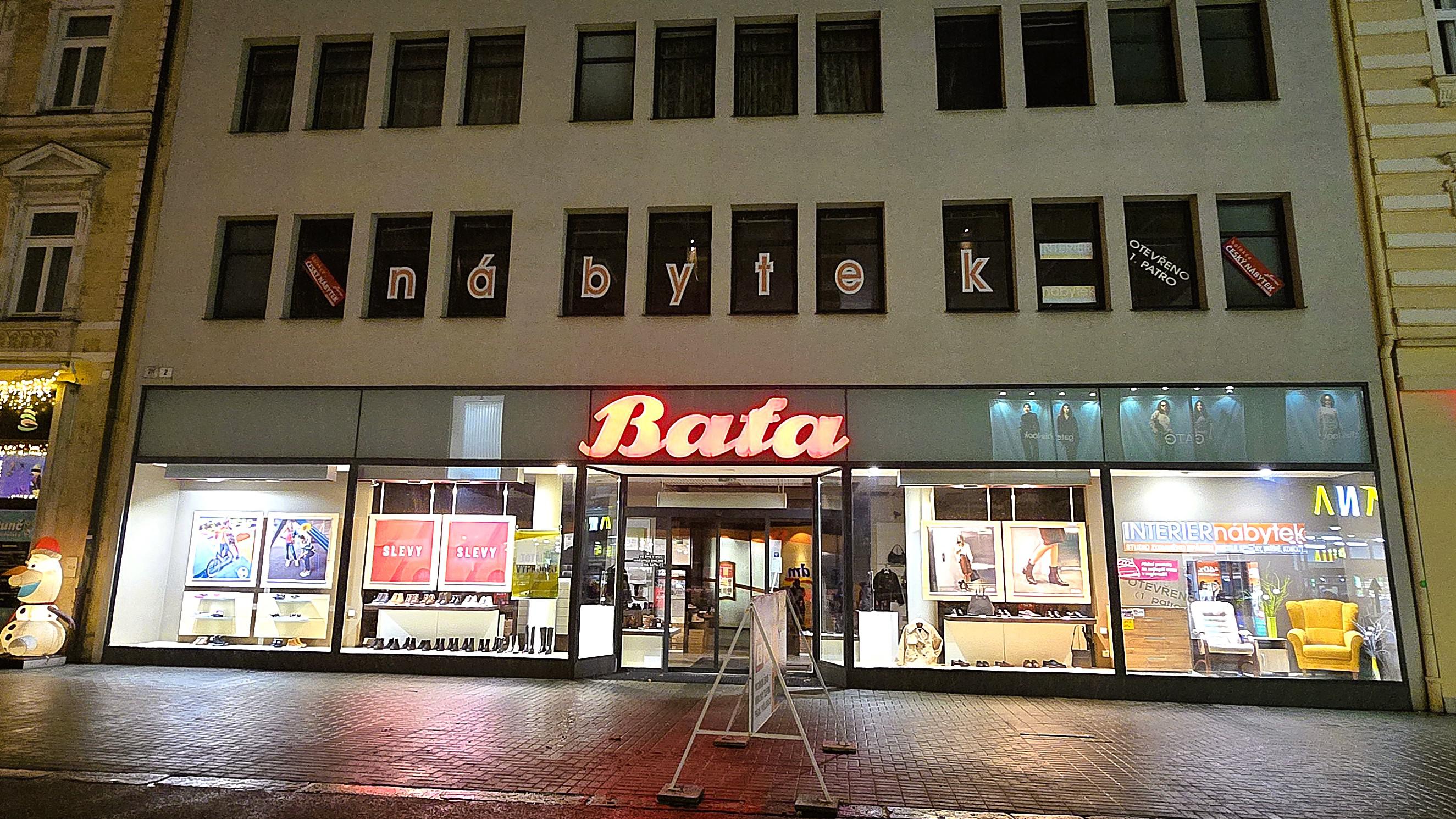 Interiér Nábytek foto 2