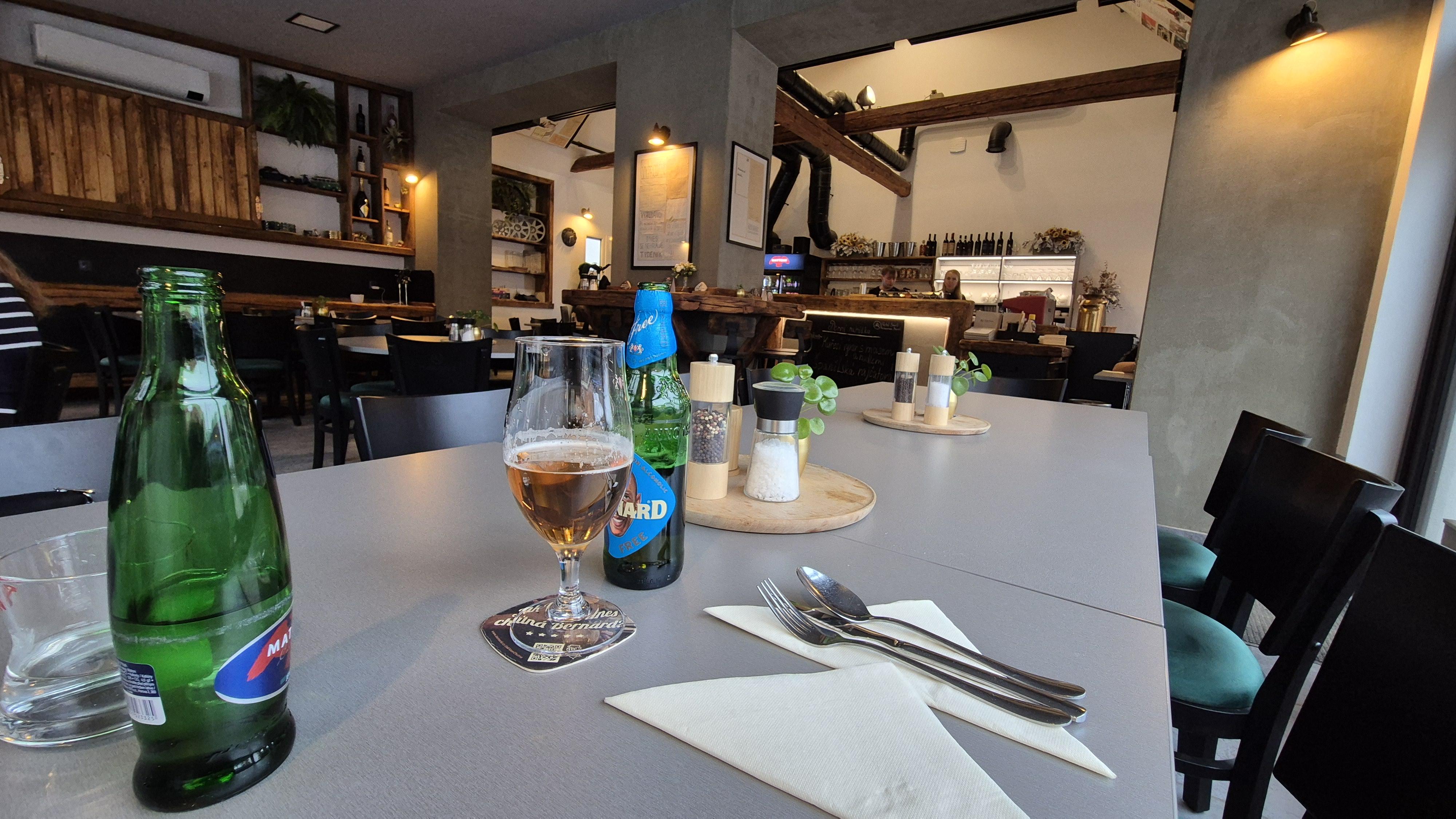 Restaurace Dvorek foto 3