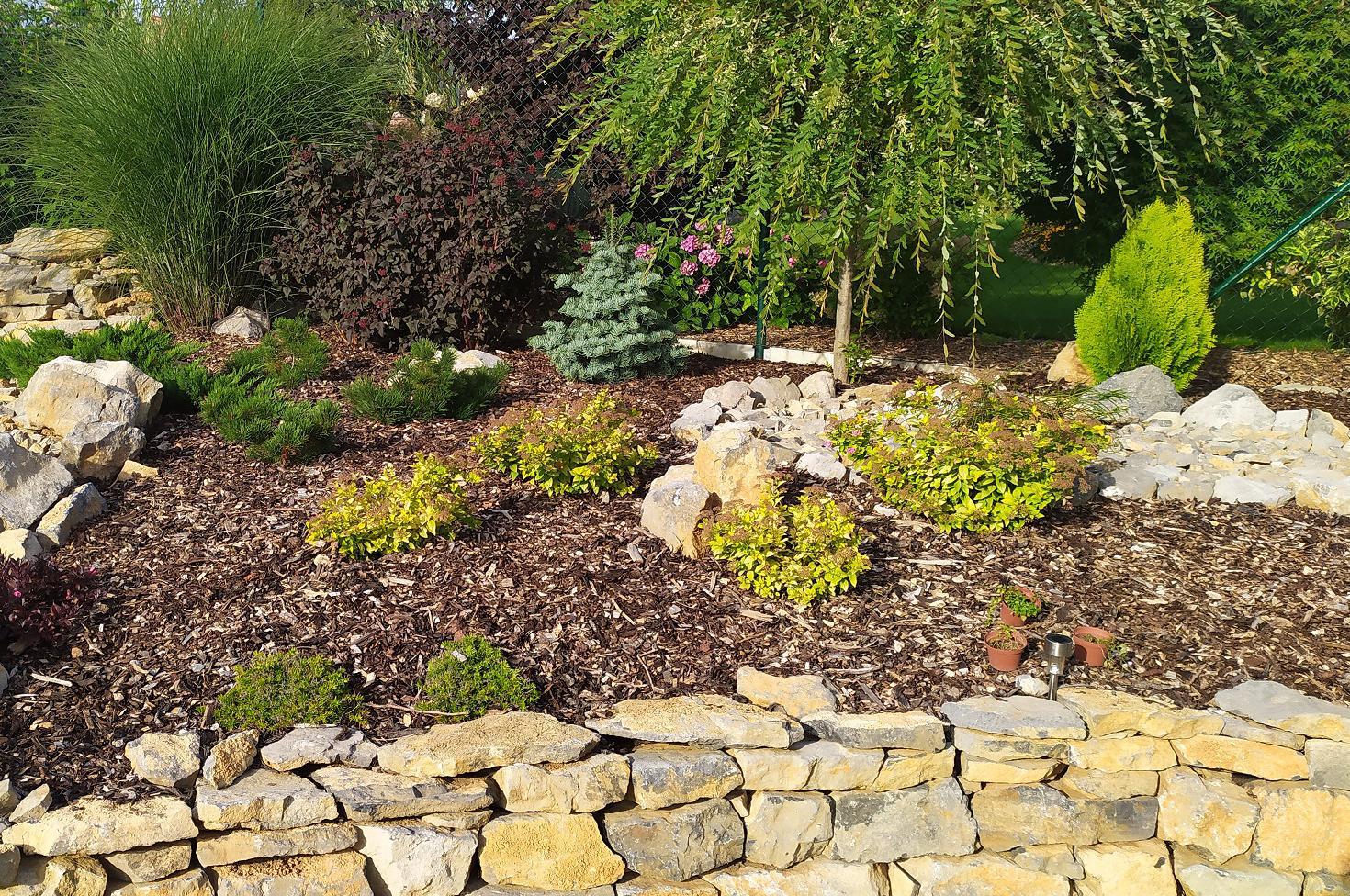 MAXIM GARDEN, s.r.o.