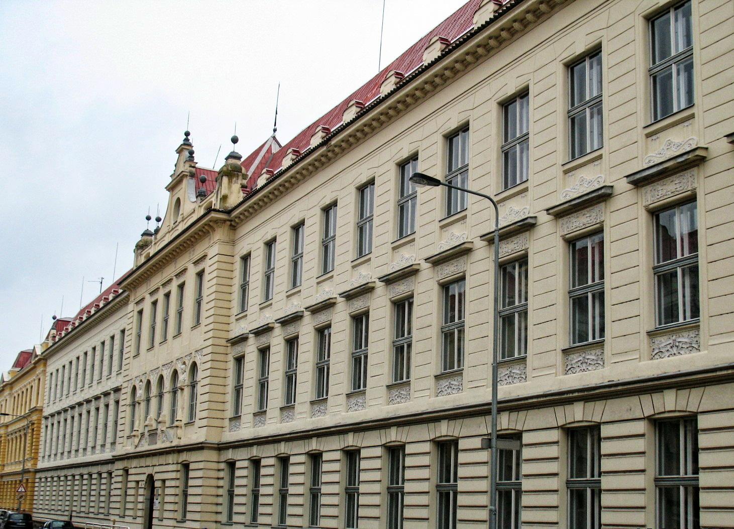 Gymnázium Václava Hlavatého, Louny foto 5