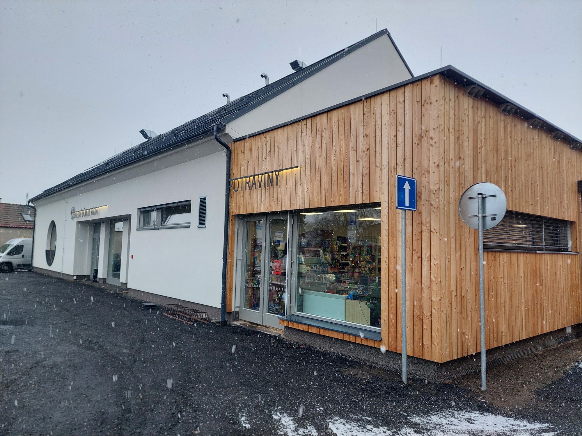 Potraviny Devítka foto 2