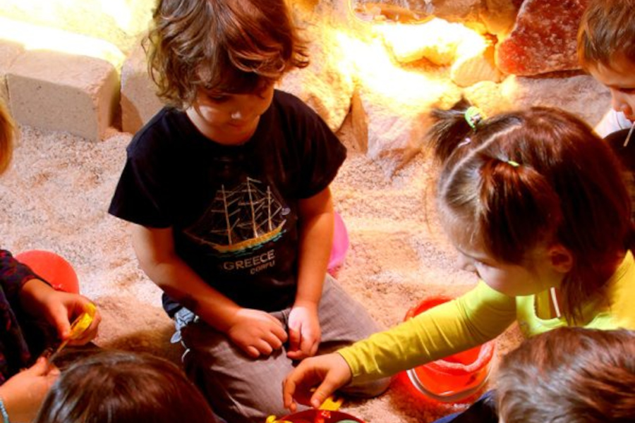 Solná jeskyně pro školy a školky - pro až 25 dětí.