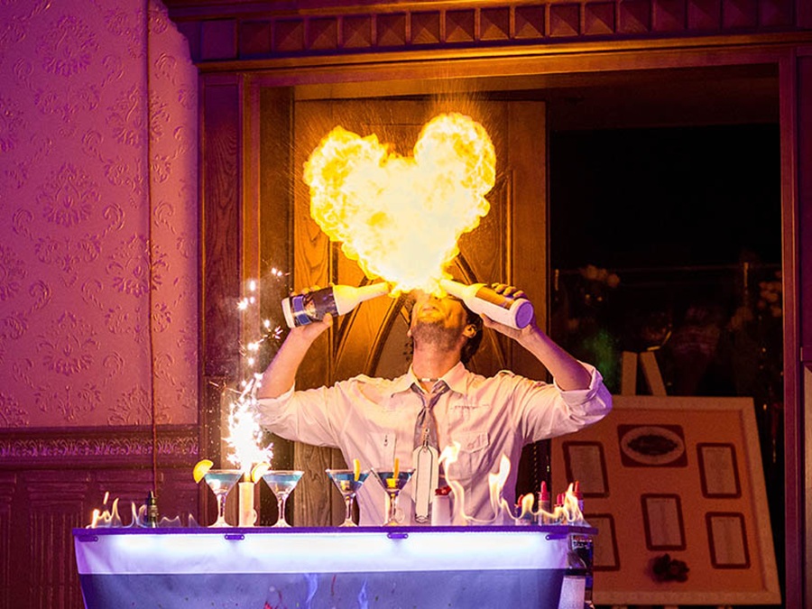 Barmanská show pro vaší akci