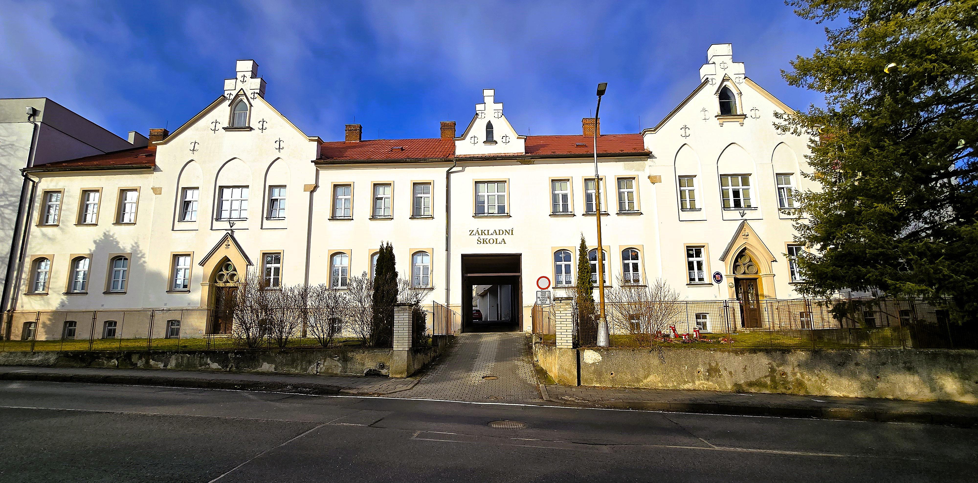 ZŠ a MŠ Olomouc, Dvorského foto 3