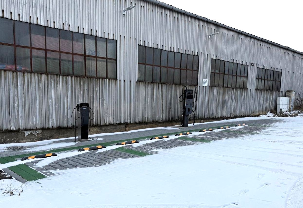 Dobíjecí stanice elektromobilů – Jaroměřice nad Rokytnou foto 2