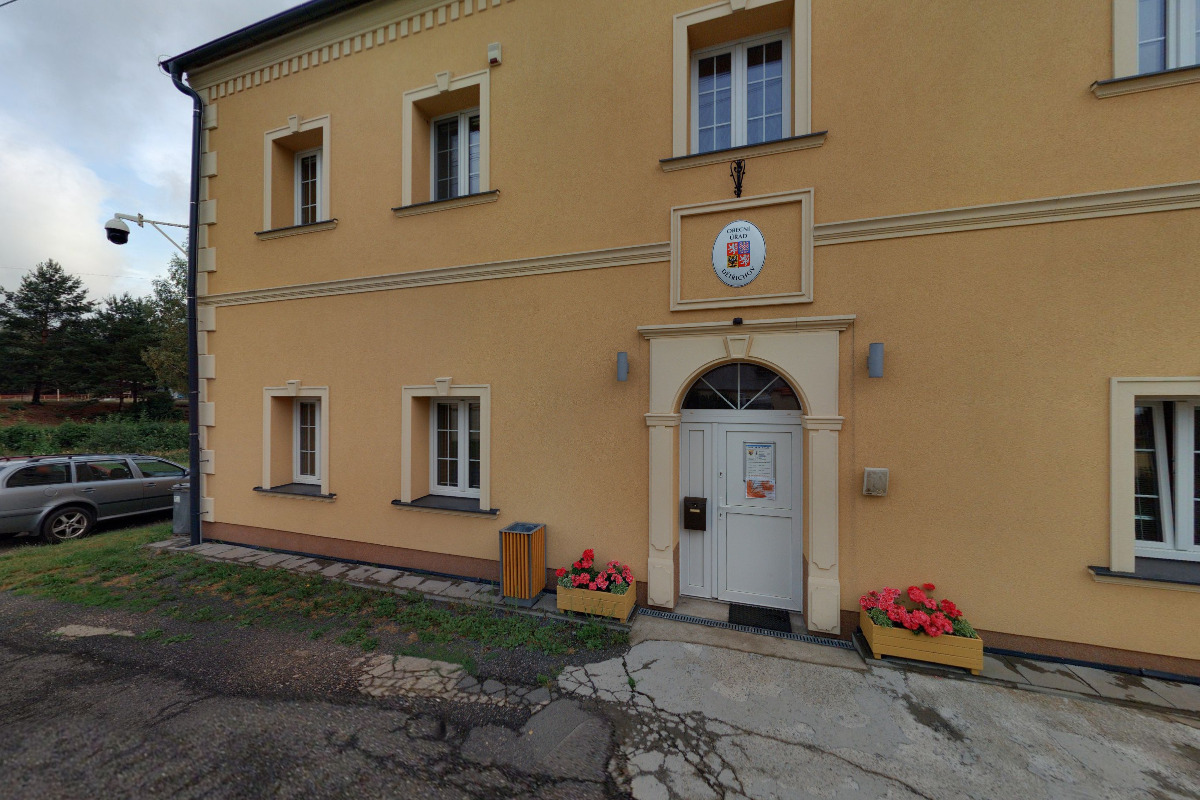 Dětřichov - obecní úřad foto 2