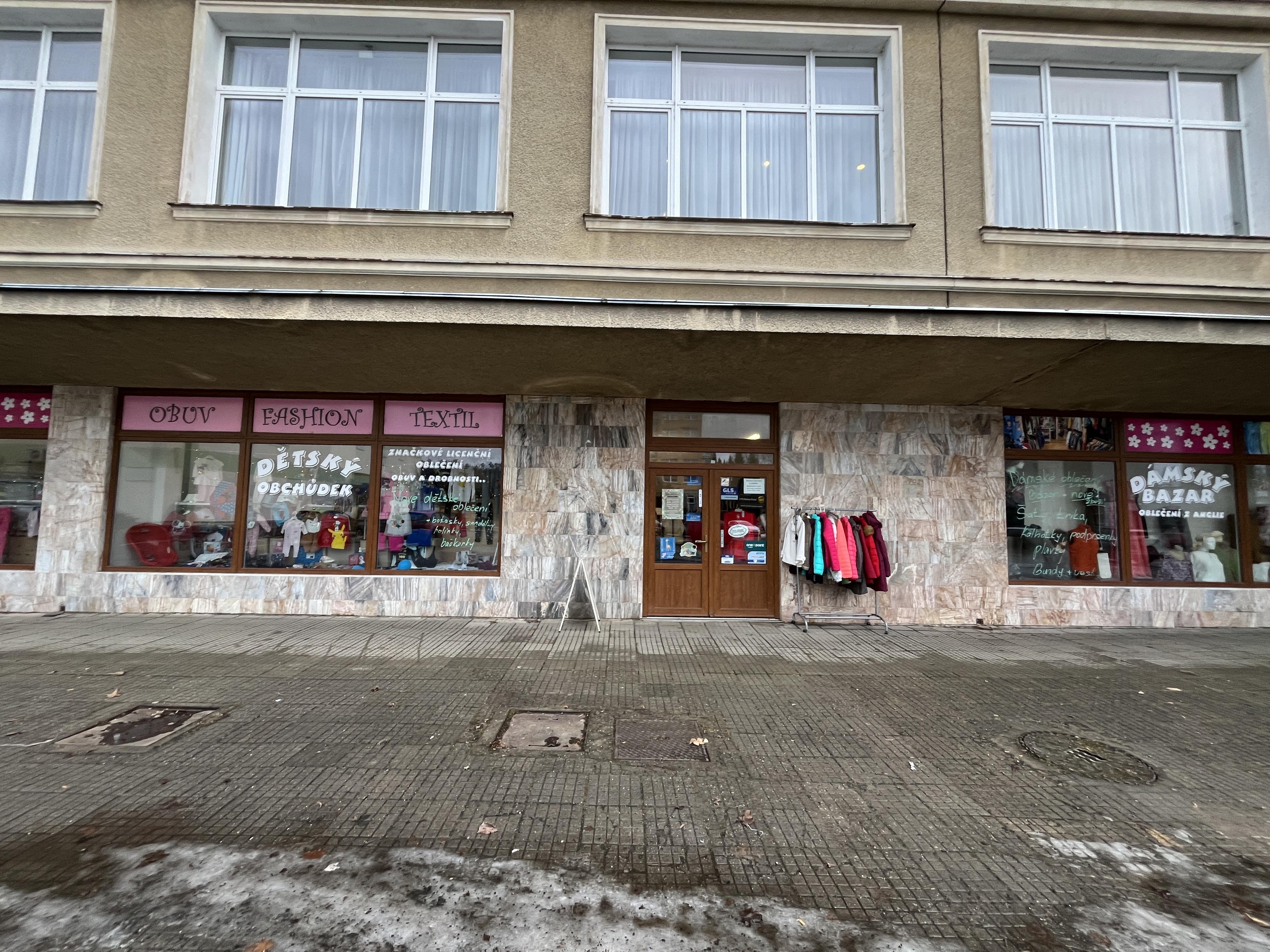 Obchůdek a bazárek u dvojčátek