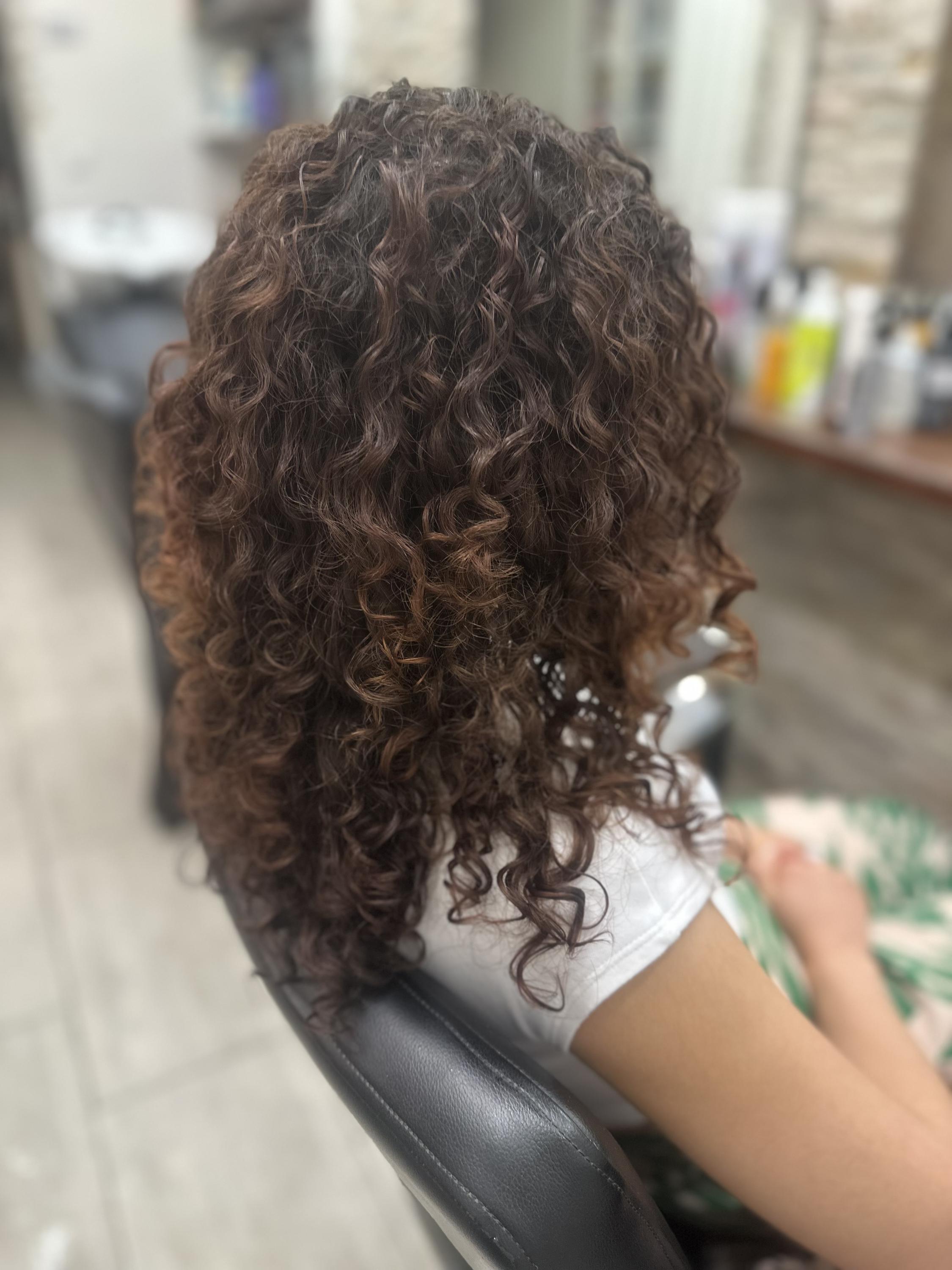 Kadeřnictví Zlatovláska foto 2