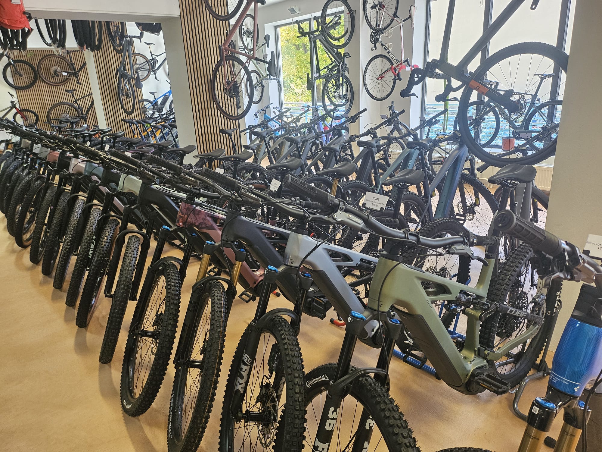 X LIVE - prodej a servis jízdních kol a elektrokol CUBE foto 3