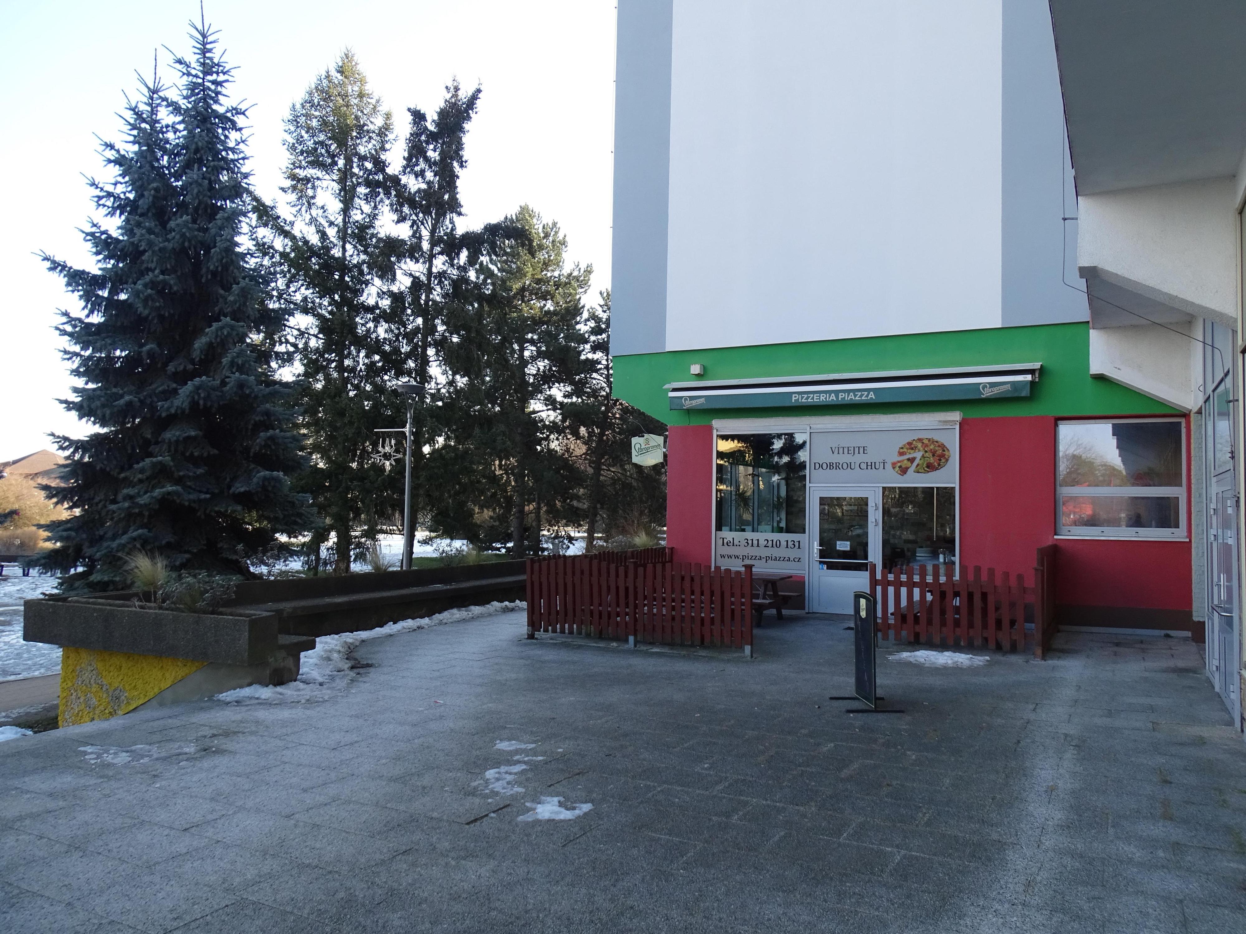 Pizzerie Piazza foto 4