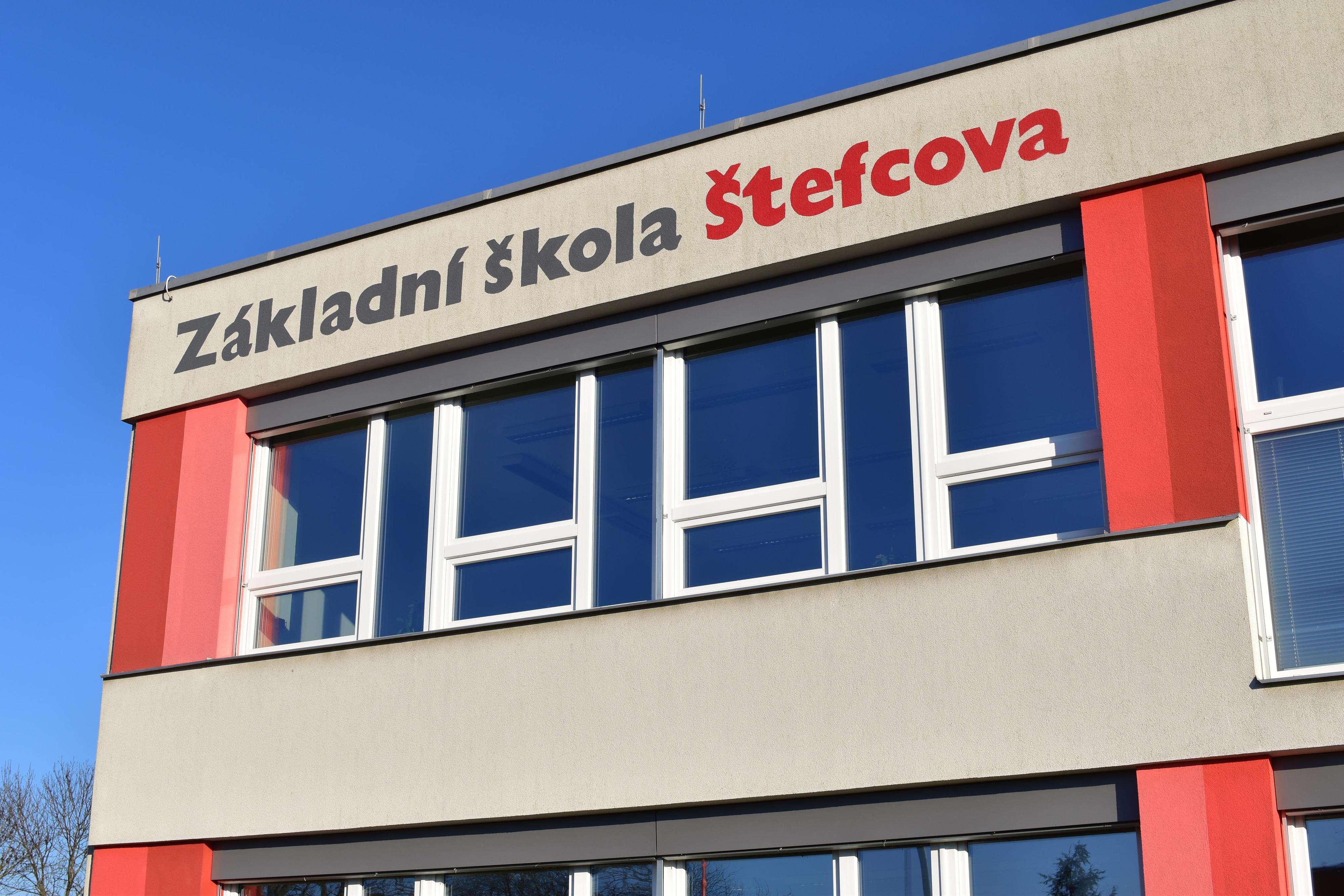 ZŠ Hradec Králové, Štefcova foto 2