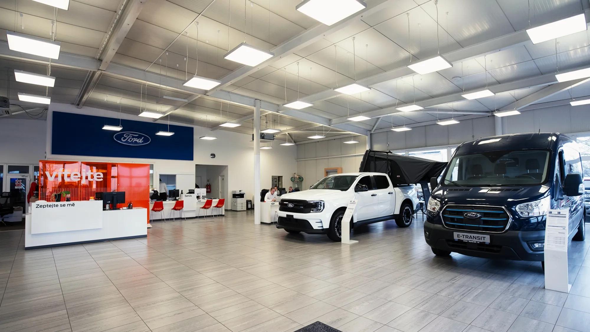 Ford AUTO IN