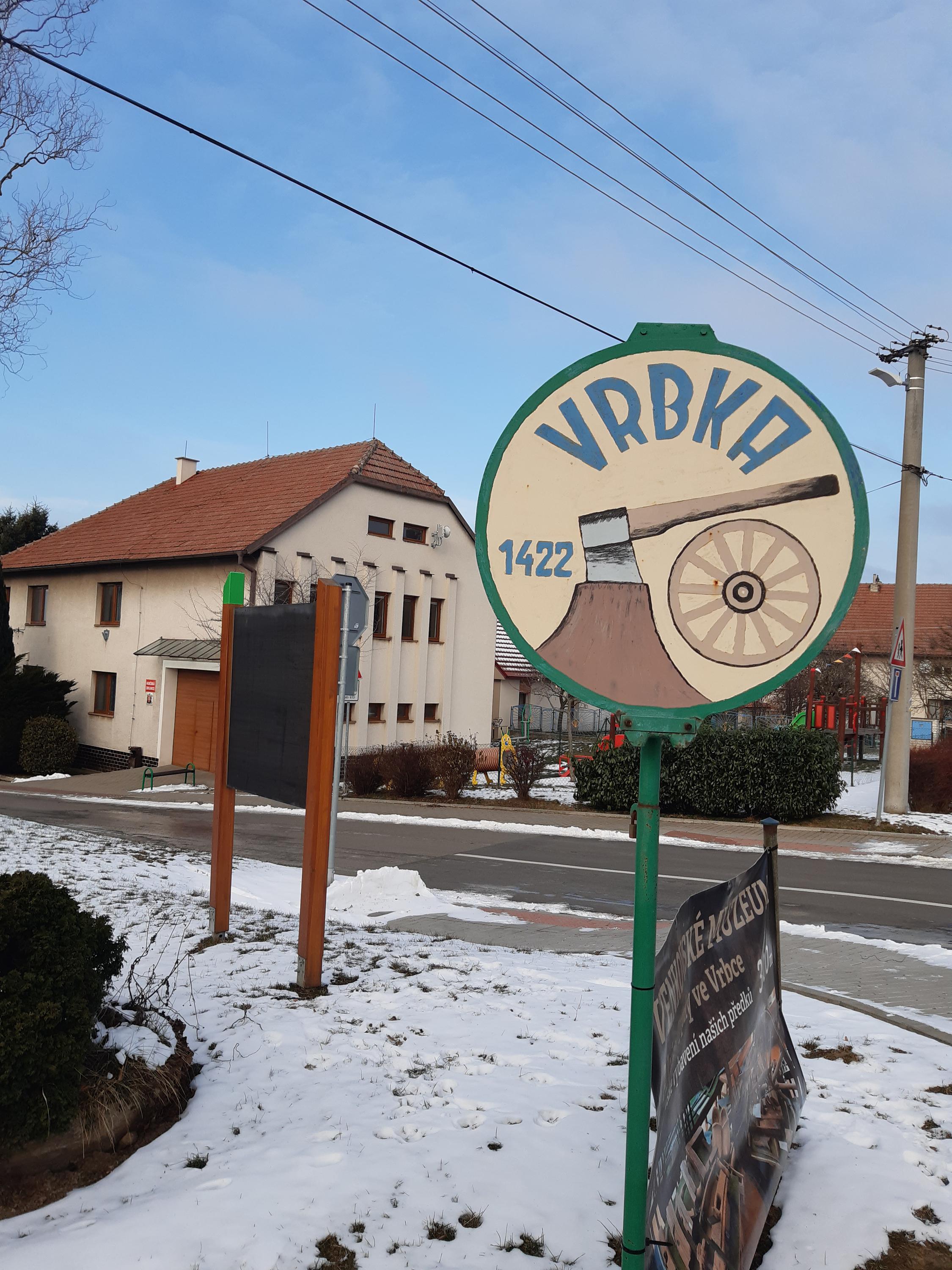 Vrbka - obecní úřad foto 4