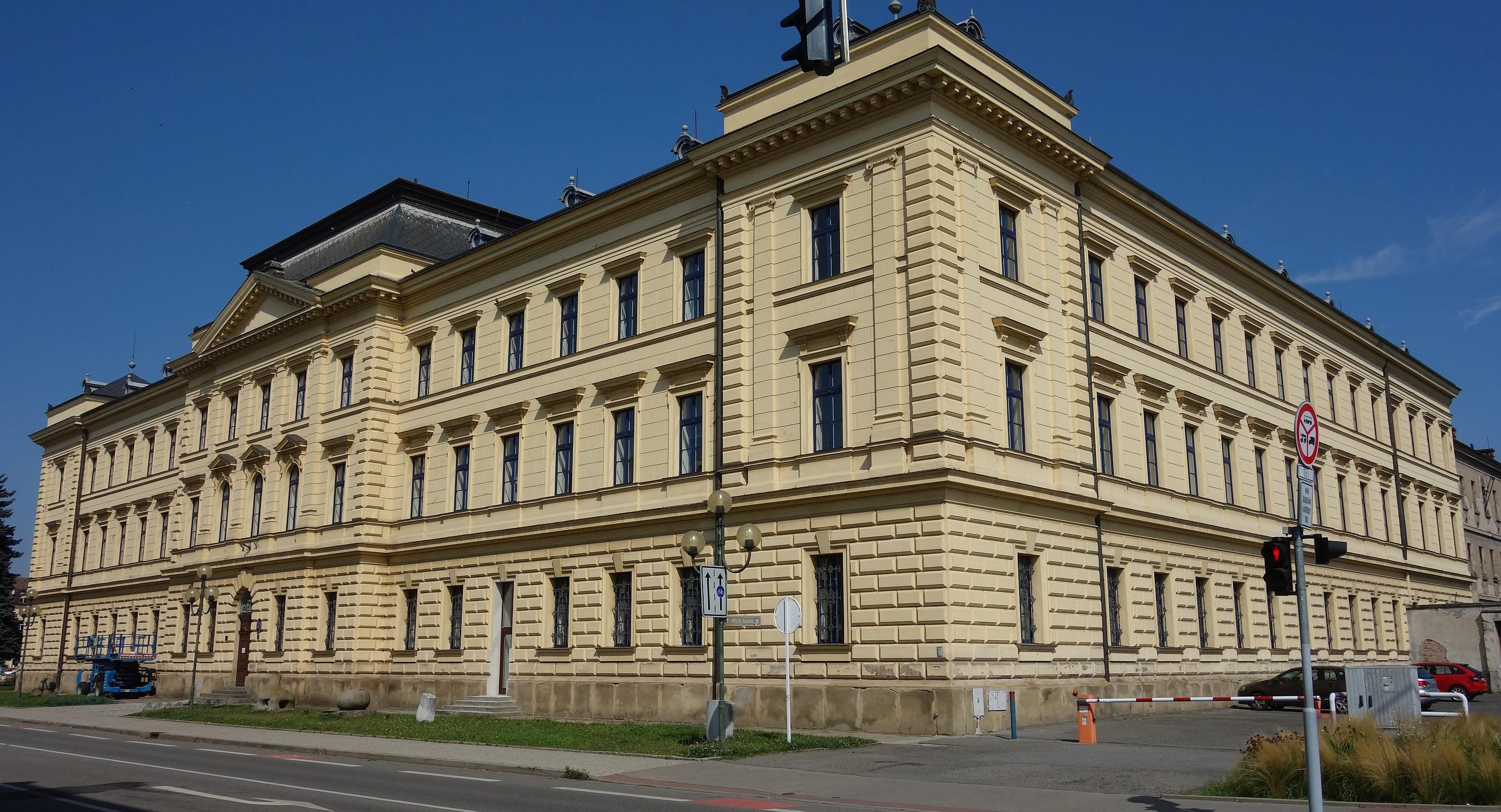 Střední uměleckoprůmyslová škola Uherské Hradiště foto 5
