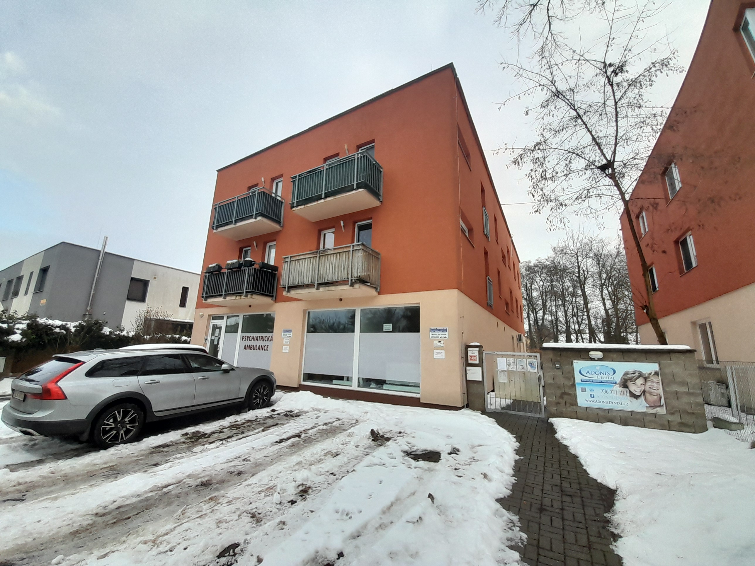 ADONIS DENTAL - zubní klinika a dentální hygiena foto 3