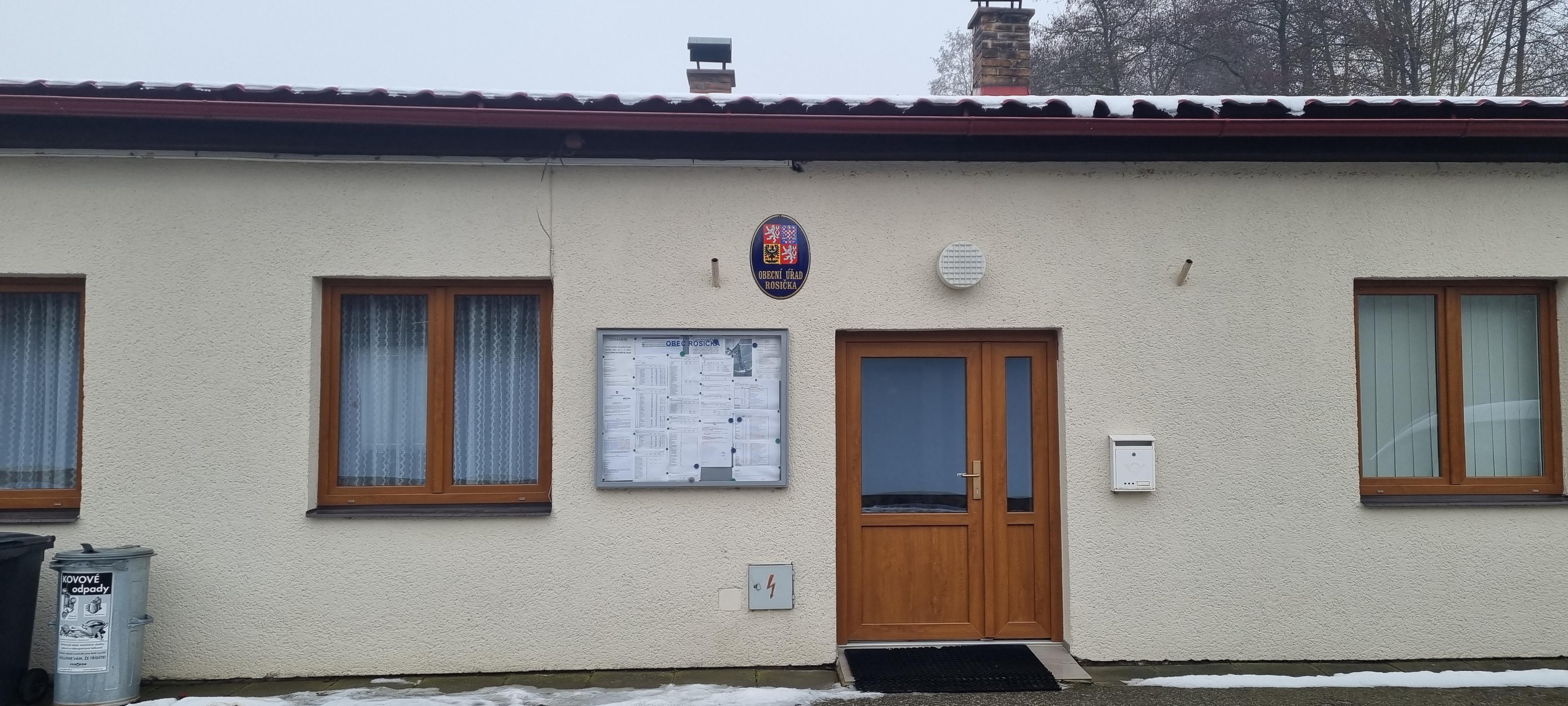 Rosička - obecní úřad foto 2