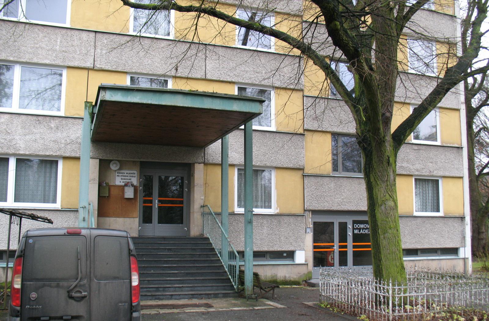Střední škola řemeslná Jaroměř - domov mládeže foto 2