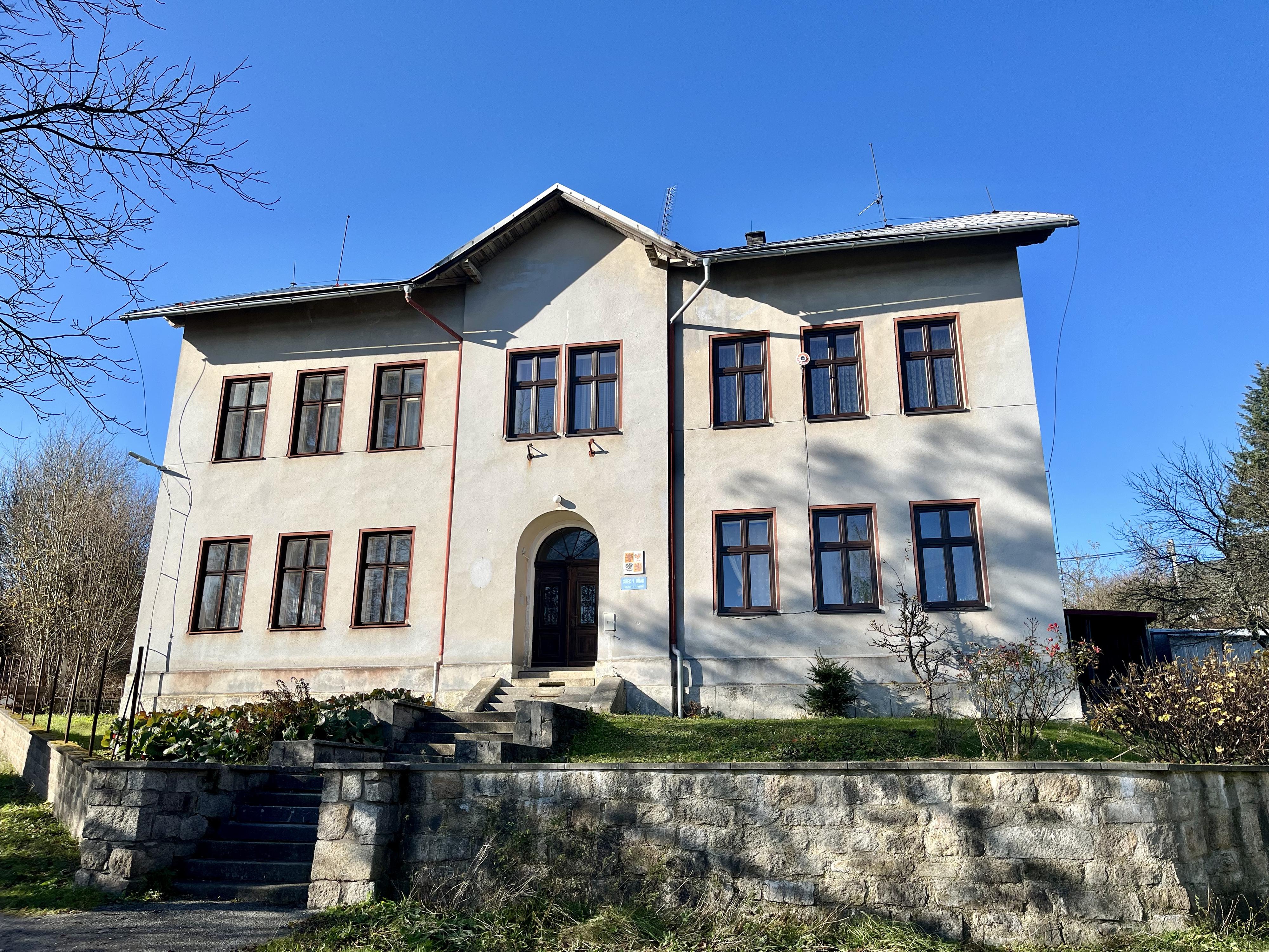 Roztoky u Semil - obecní úřad