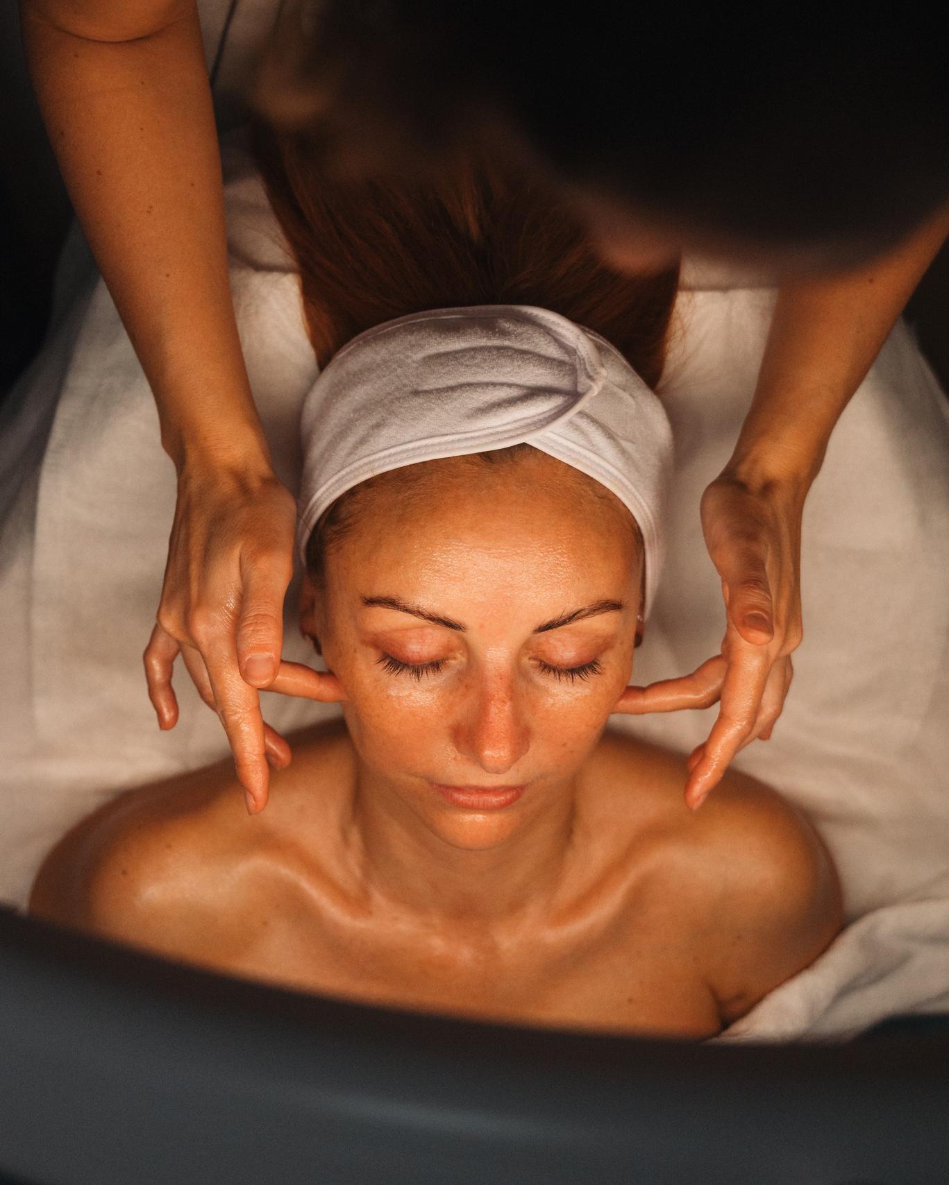 Základní péče o vaši pleť (cca 60 minut)