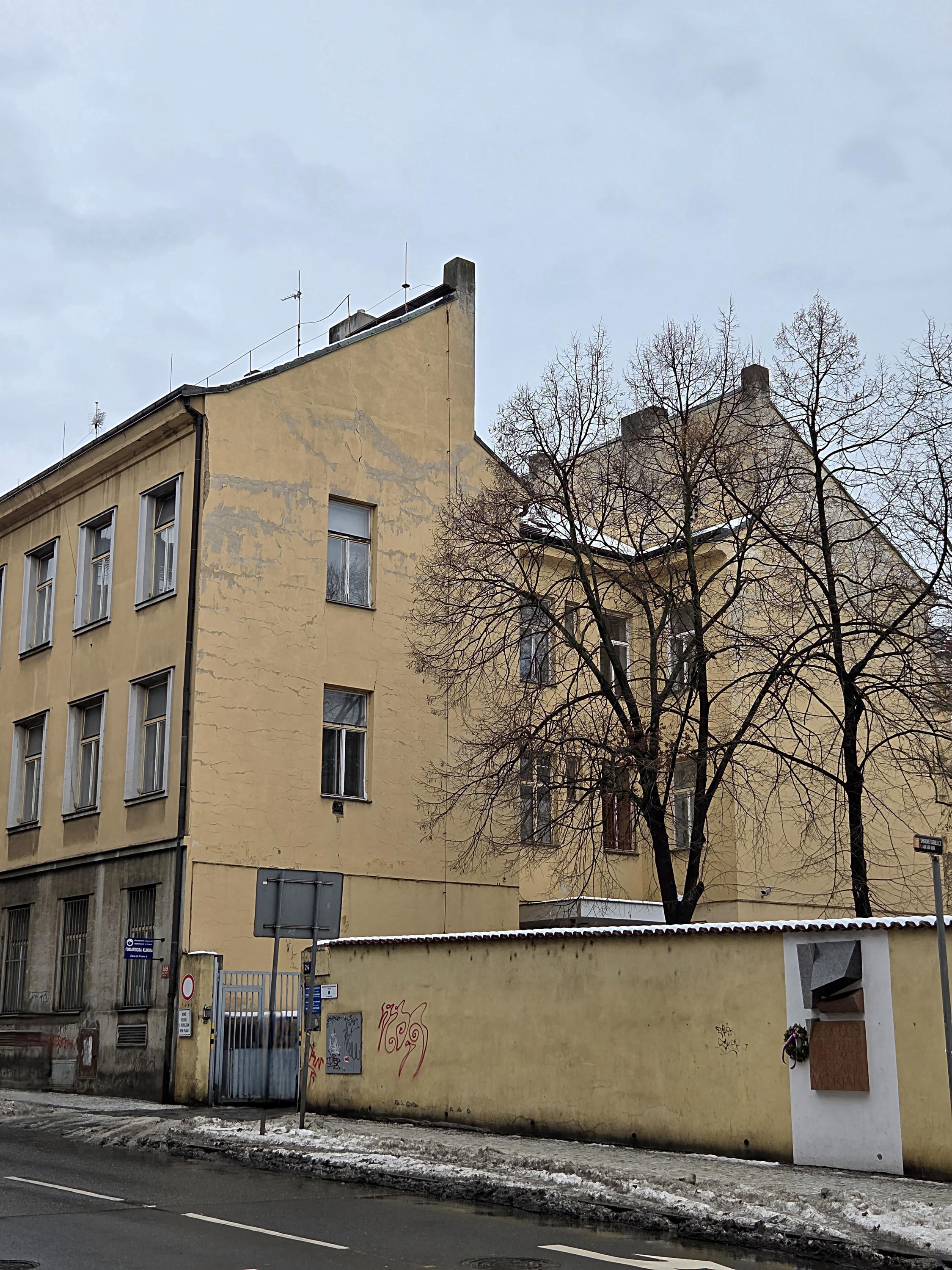Foniatrická klinika VFN a 1. LF UK foto 2