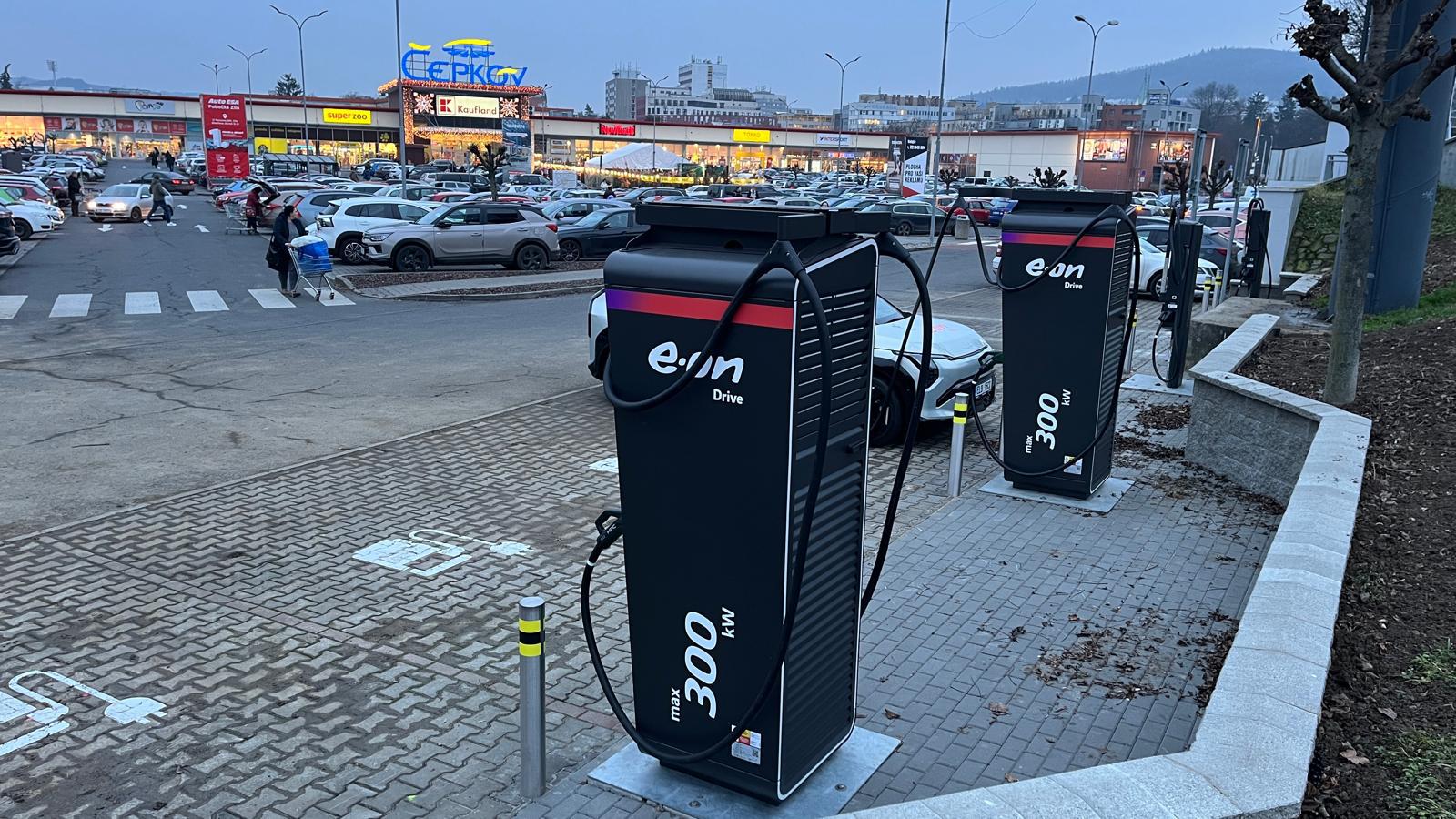 Dobíjecí stanice E.ON Drive