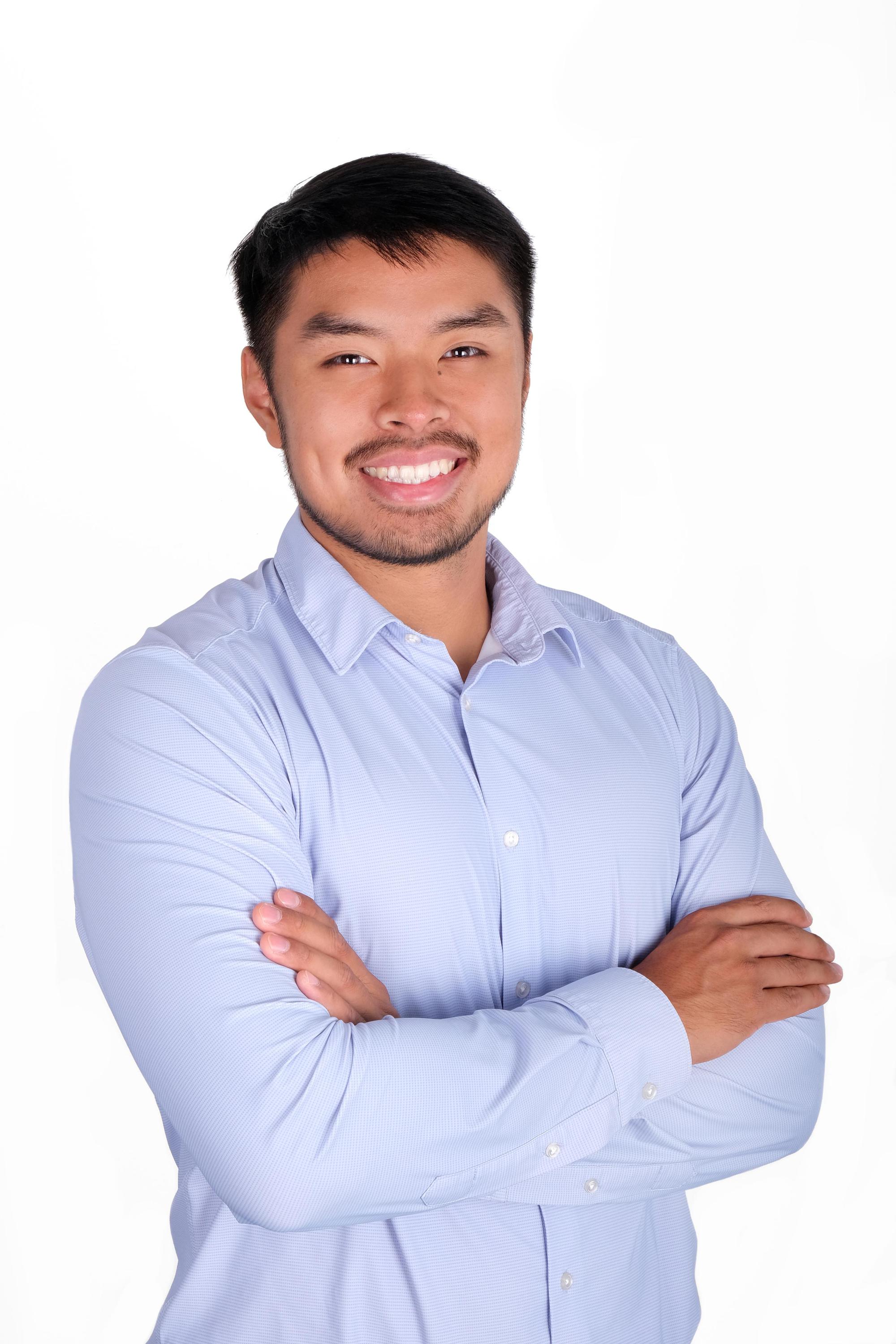 Minh Nguyen - RE/MAX Centrum, realitní makléř foto 5