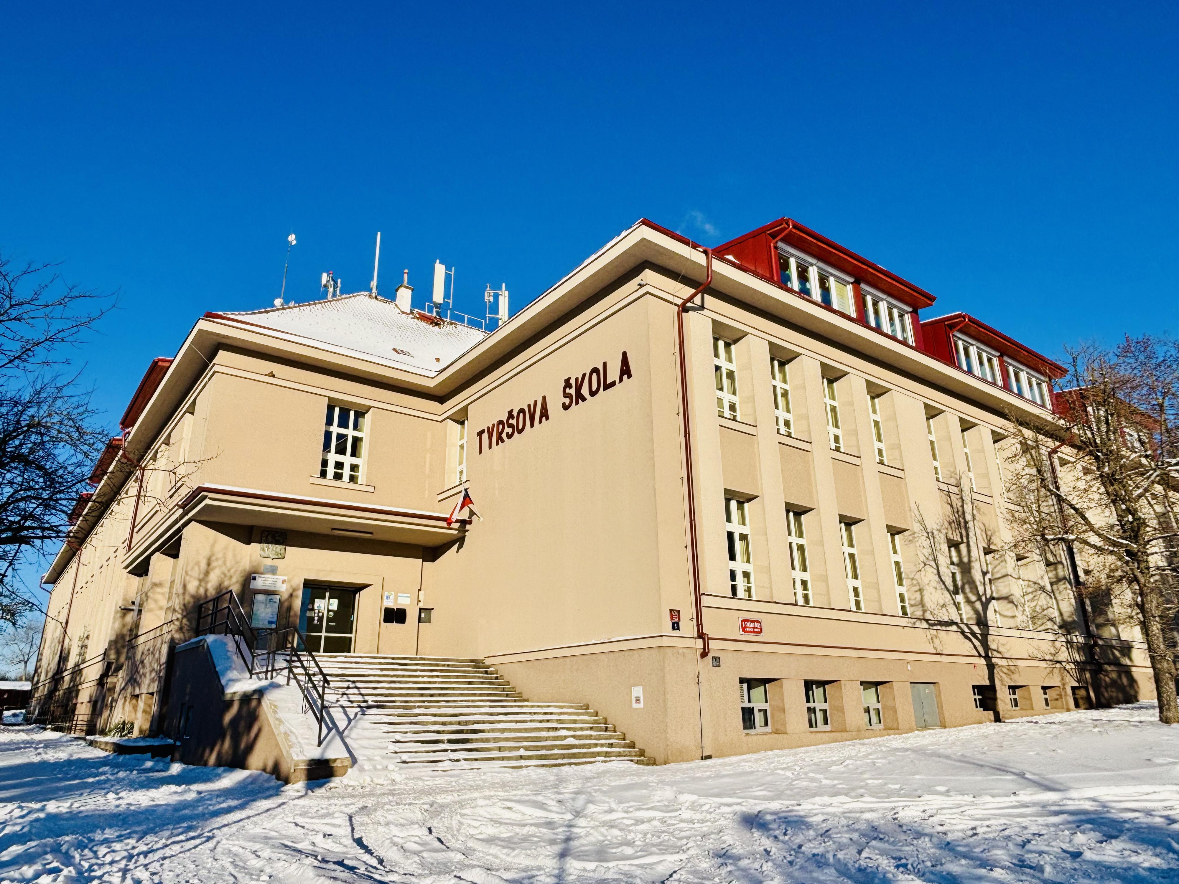Tyršova základní škola a mateřská škola Praha 5 - Jinonice, U Tyršovy školy 1/430 foto 2