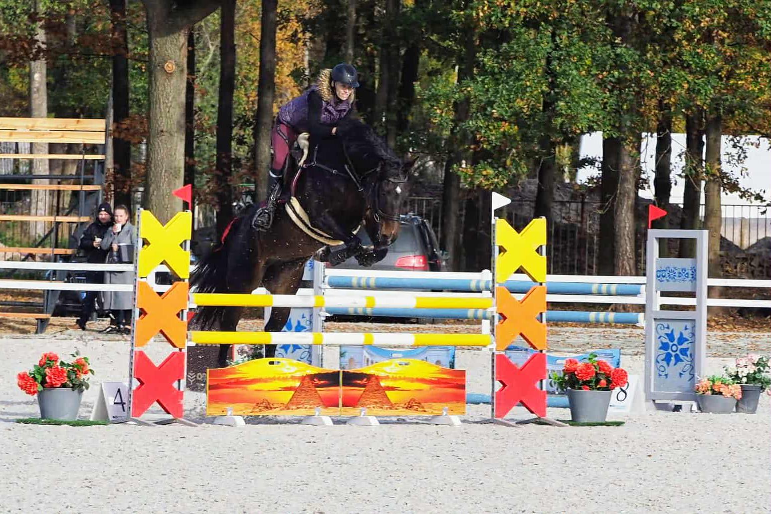 Jezdecká stáj Podstráň foto 1