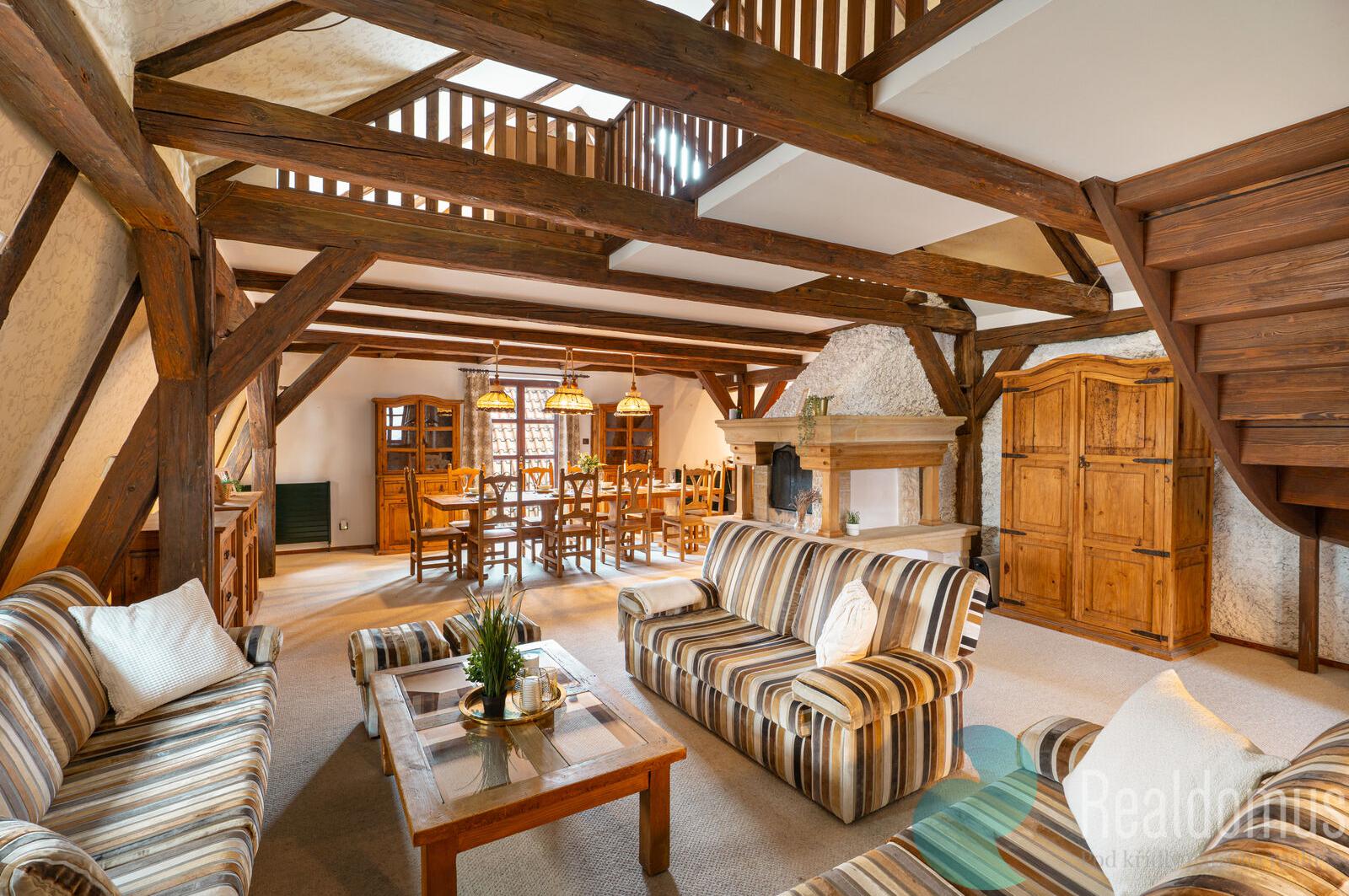 Prodej, Praha 1, Malá Strana, Malostranské náměstí