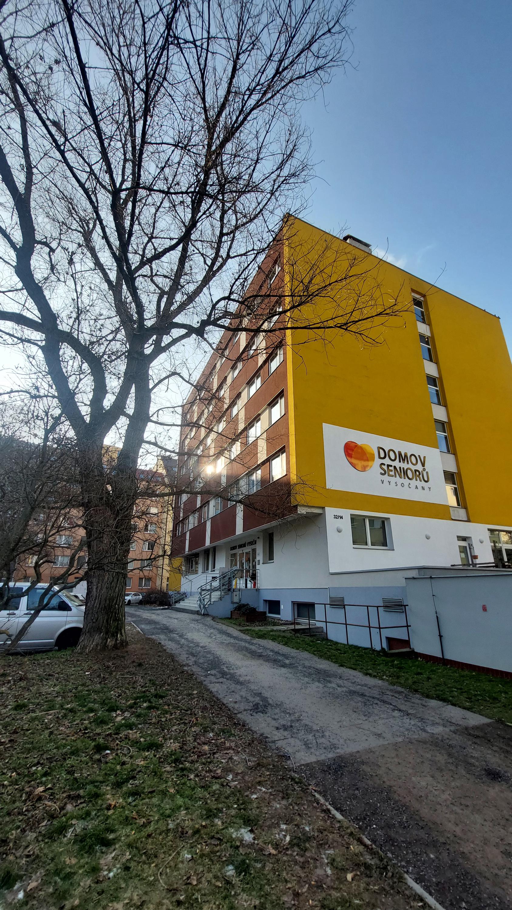 DOMOV SENIORŮ VYSOČANY, s.r.o. foto 2