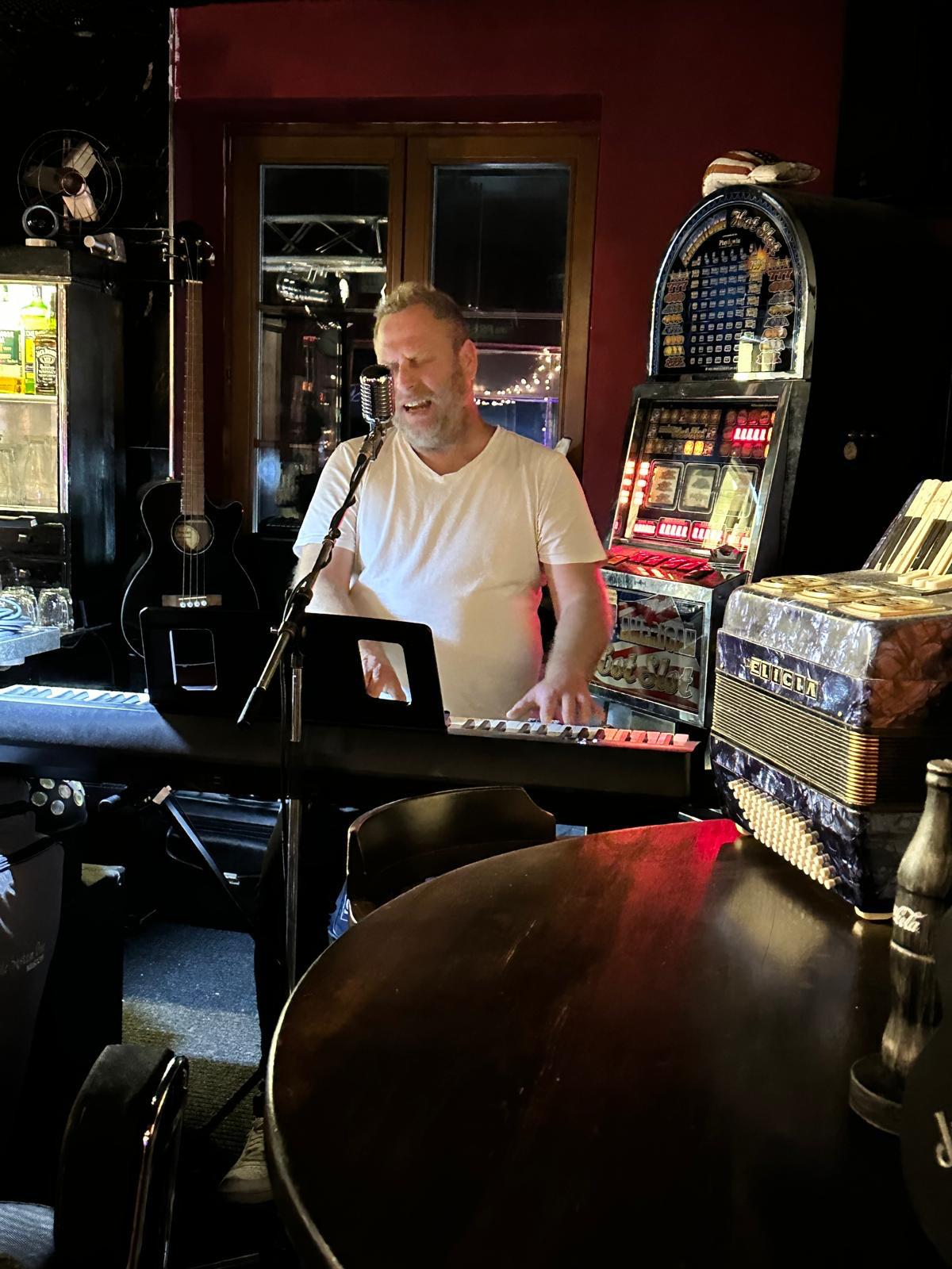 Jsmit music & bar foto 3