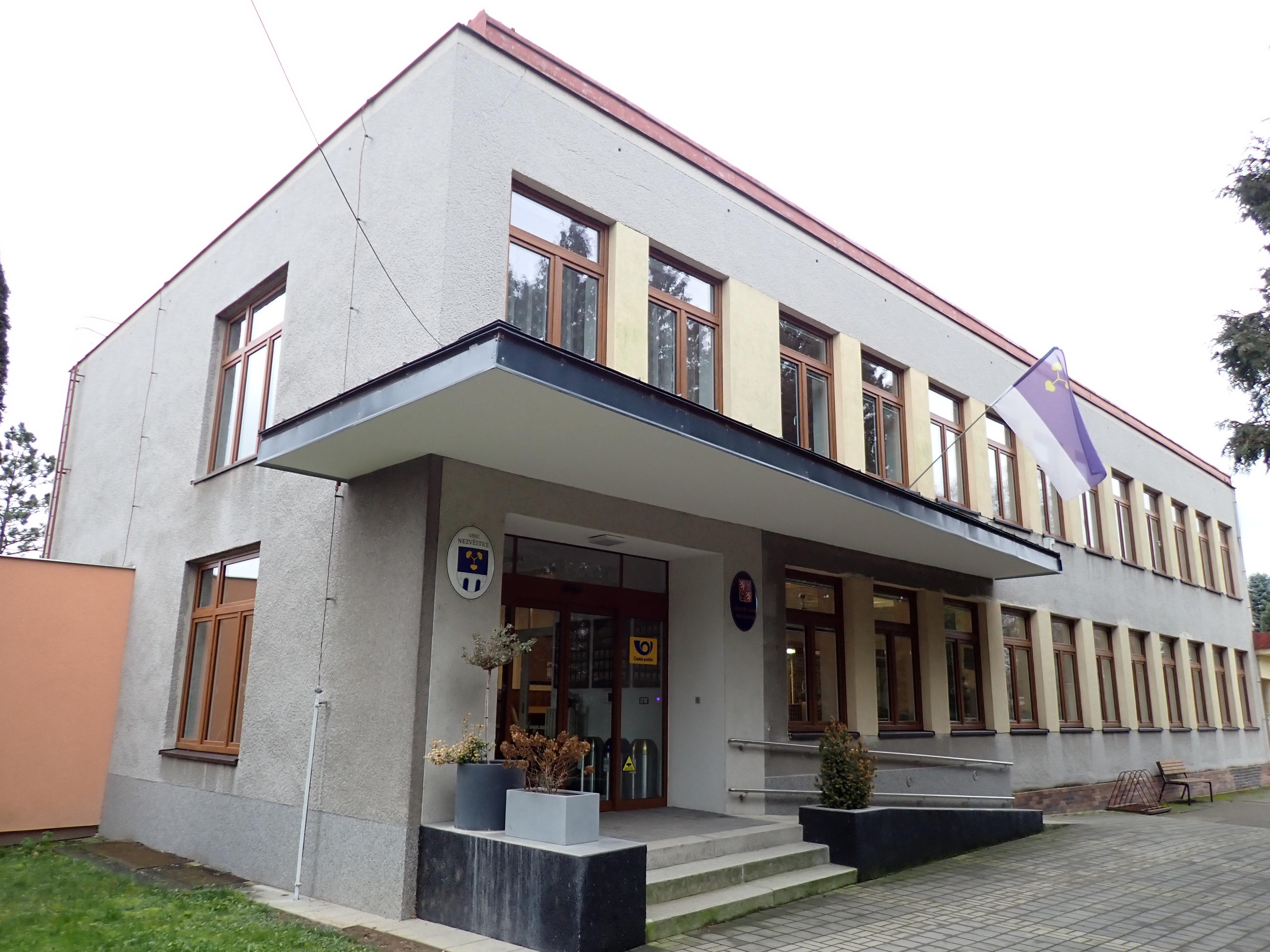 Nezvěstice - obecní úřad foto 6