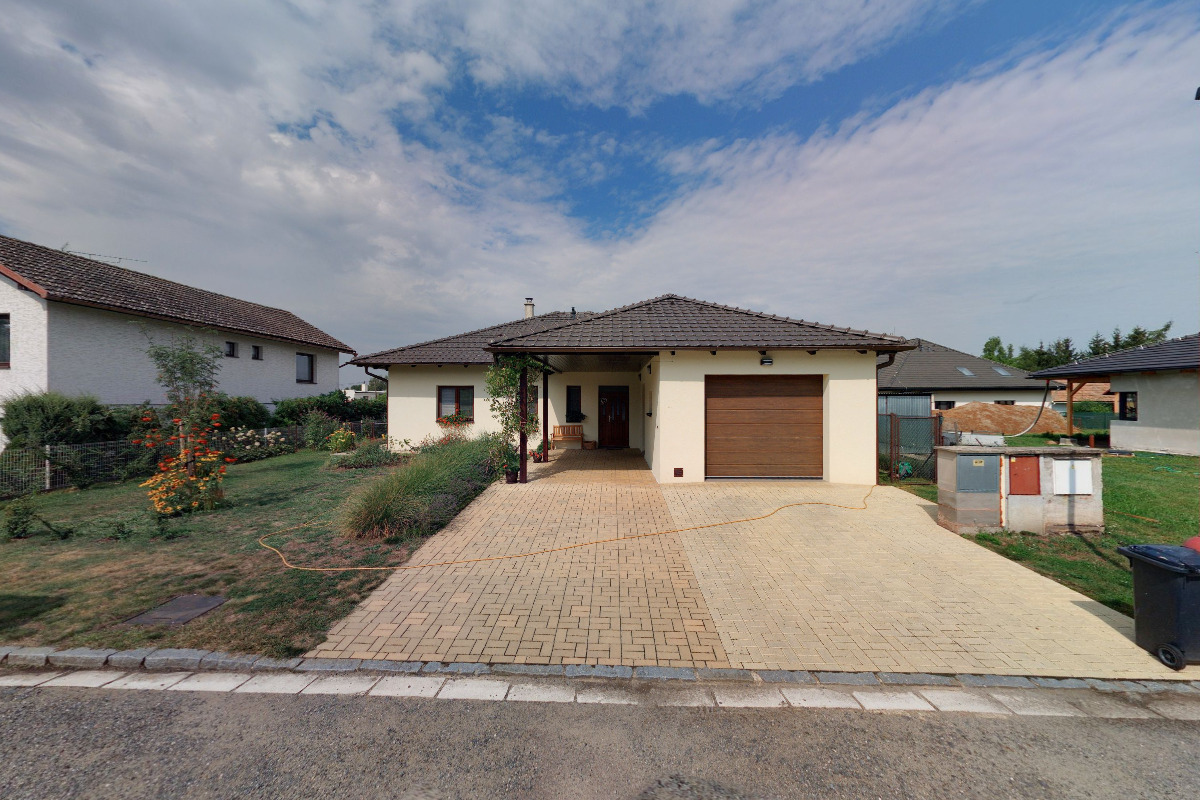 Kamnářství a kominictví -  Radek Horký