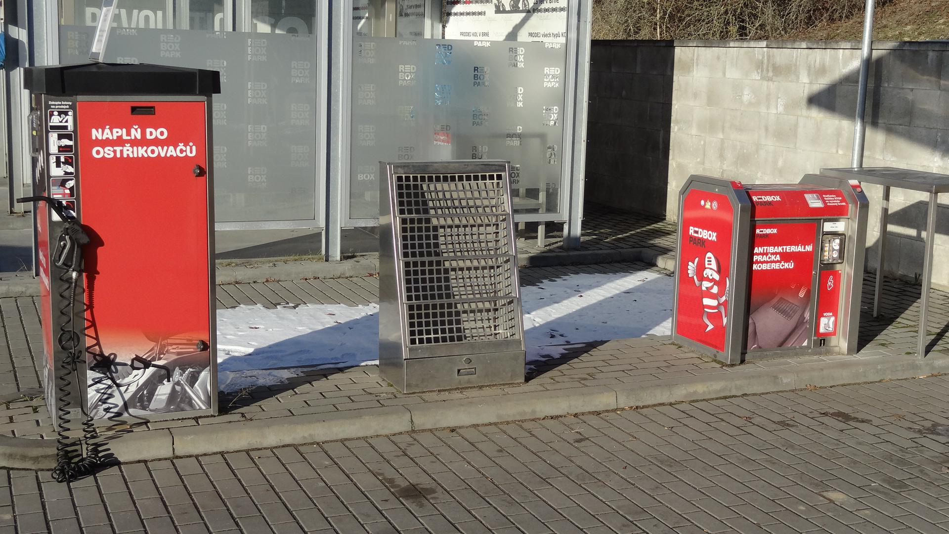 Mycí centrum a auto/pneuservis REDBOX PARK foto 3