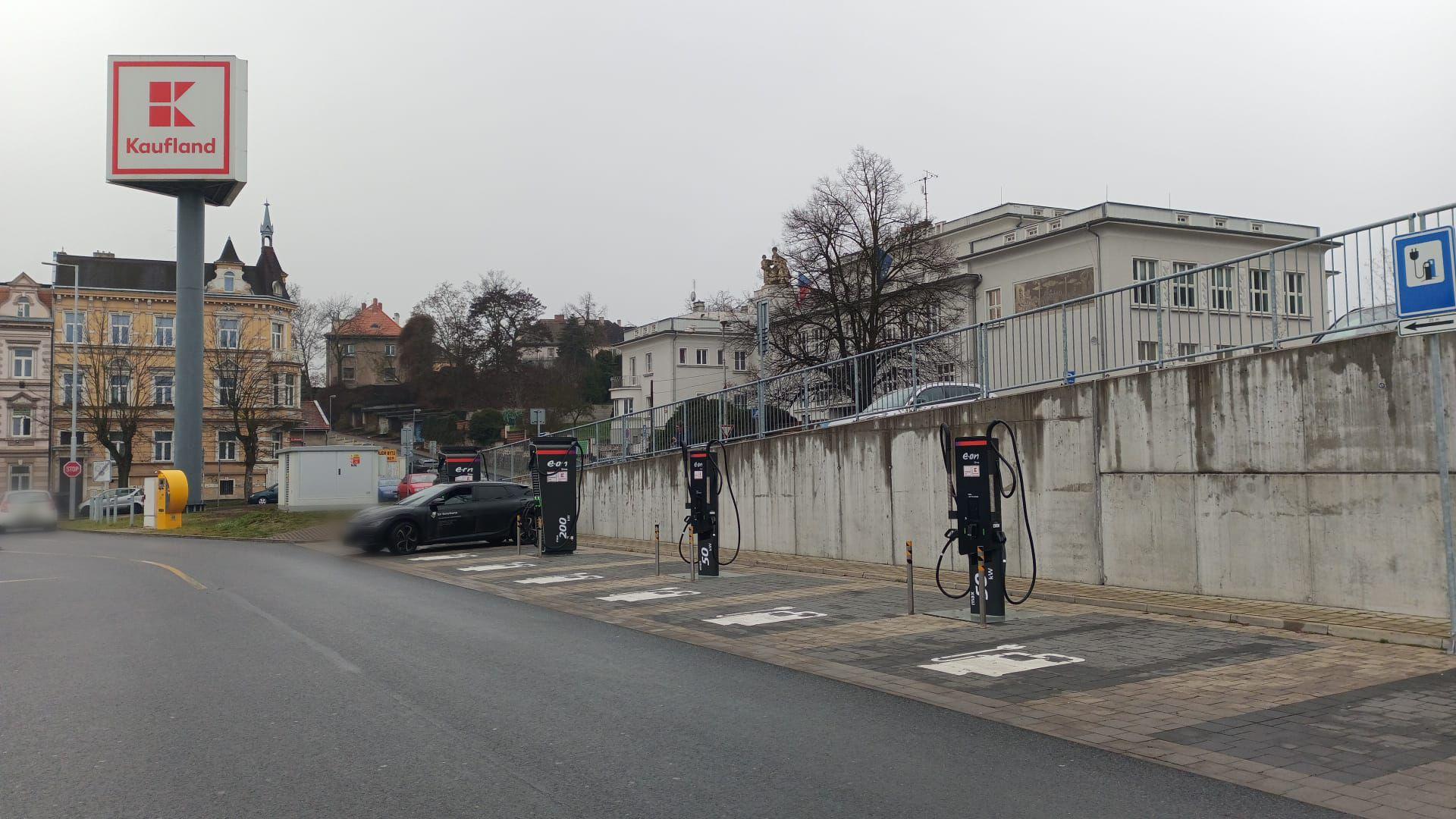 Dobíjecí stanice E.ON Drive