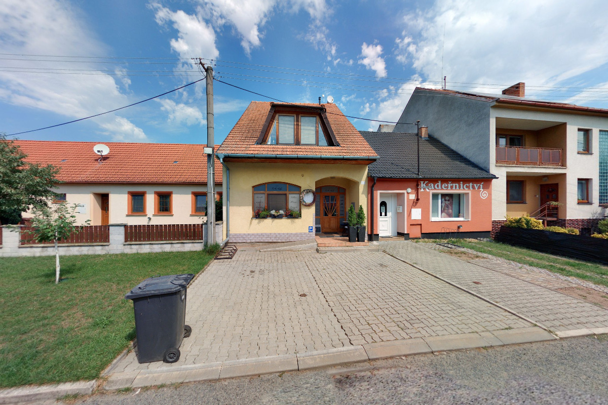 Trochu lásky - kadeřnictví