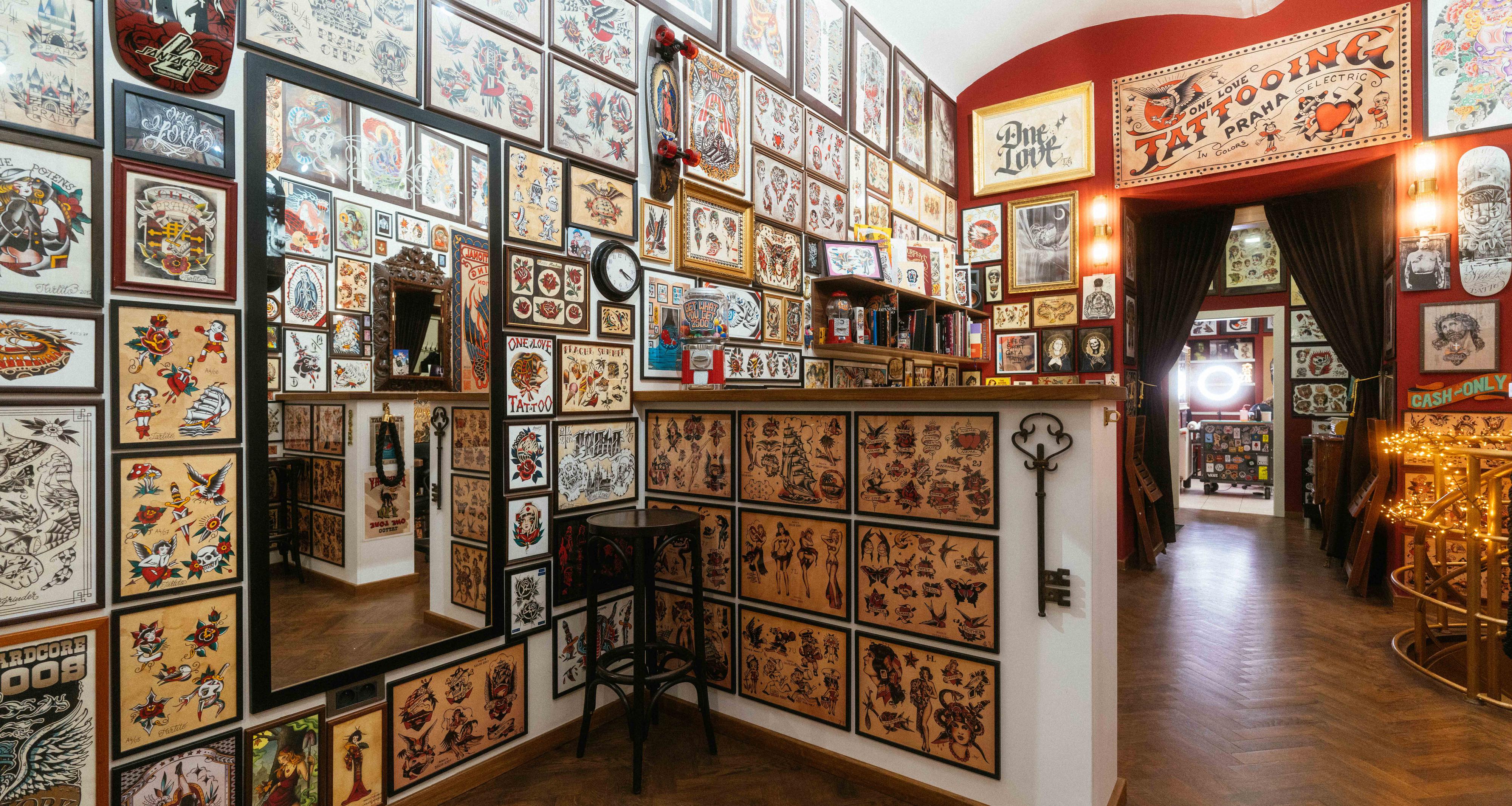 ONE LOVE TATTOO foto 2