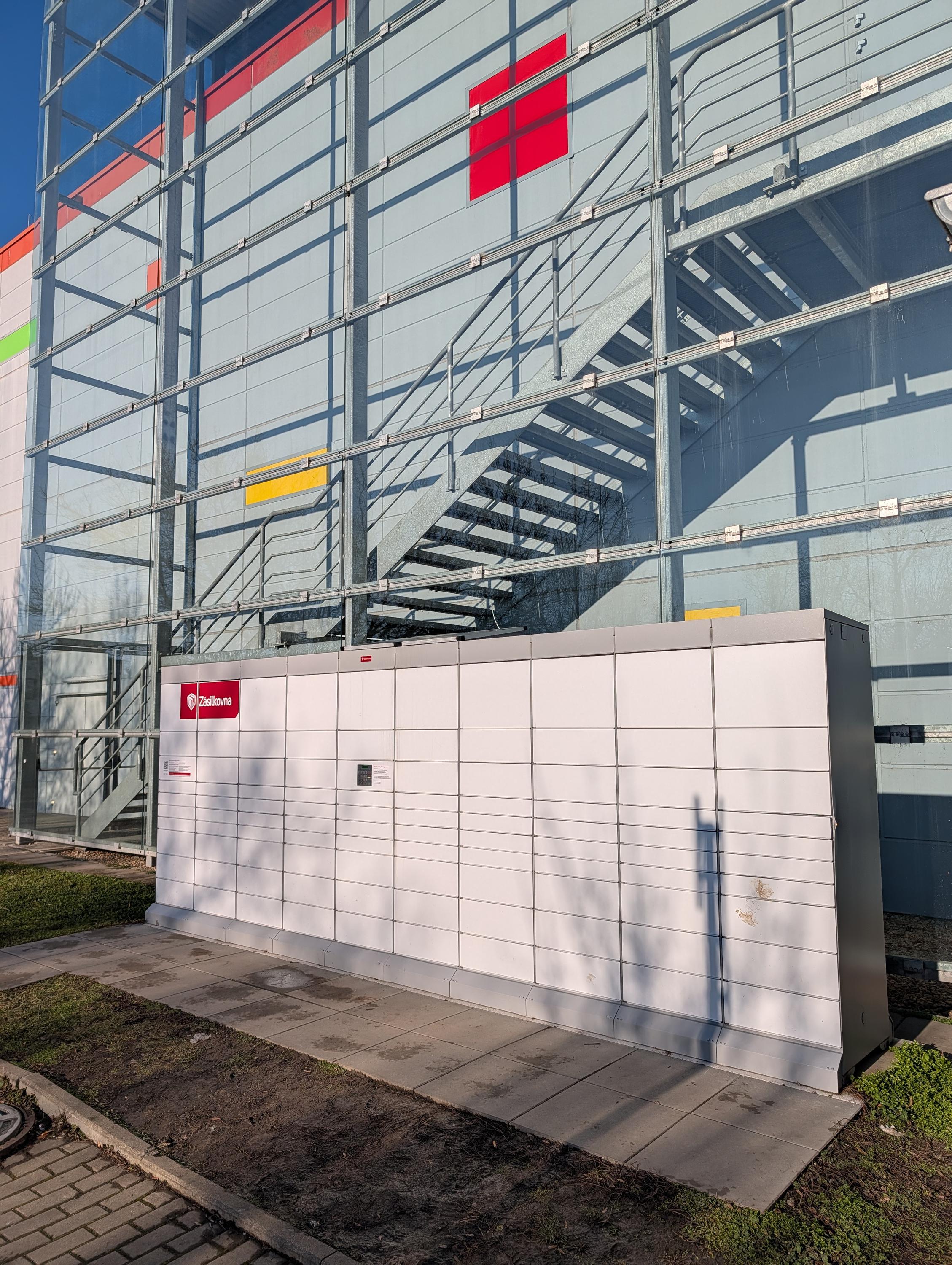Z-BOX foto 1