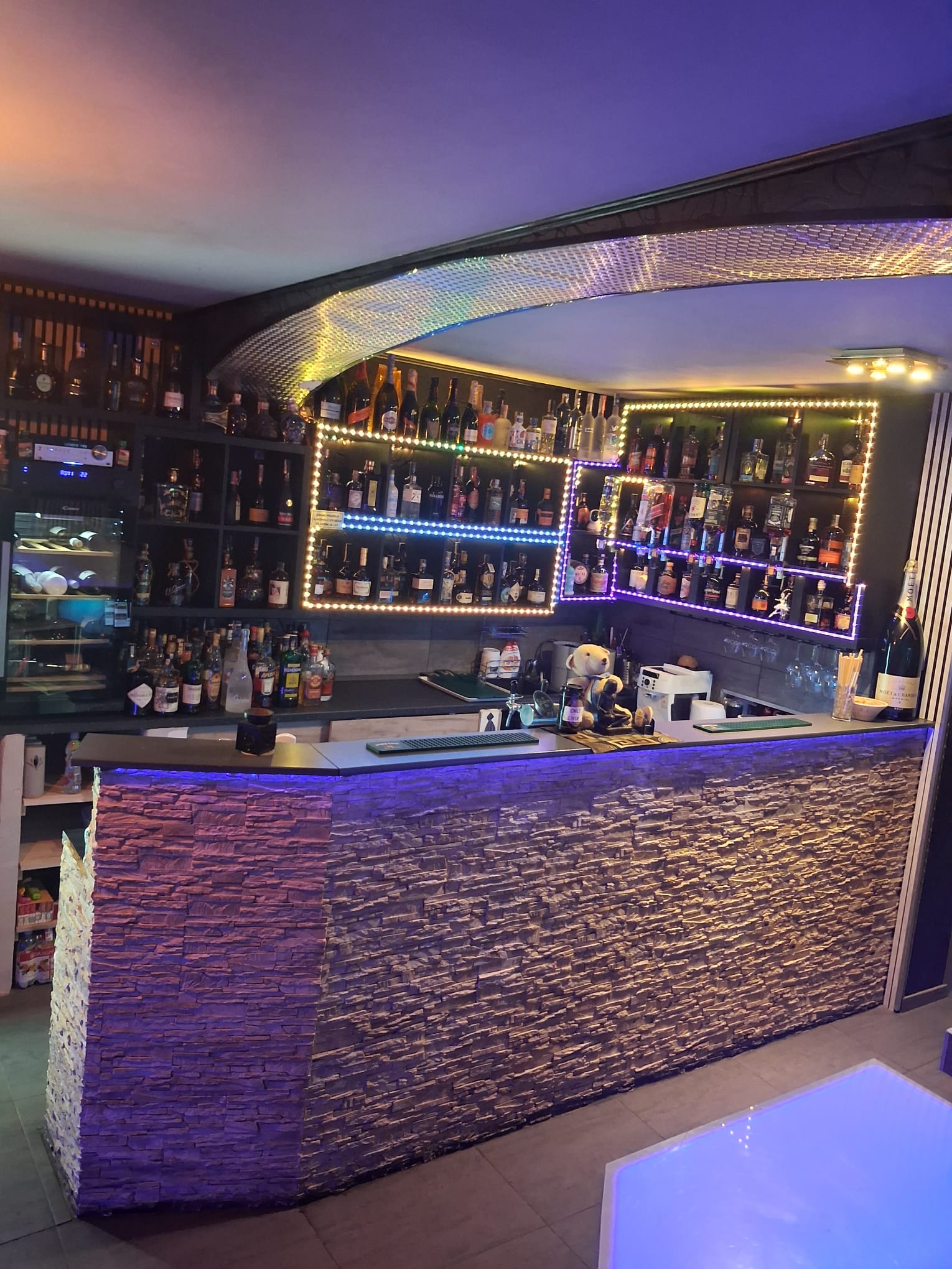 Kiki Ward Music Bar foto 2