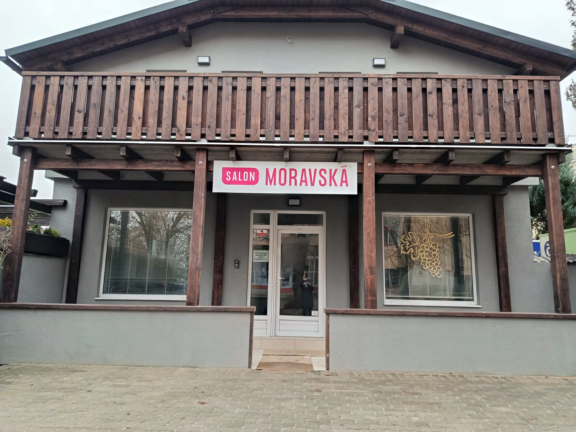 Salon Moravská foto 2