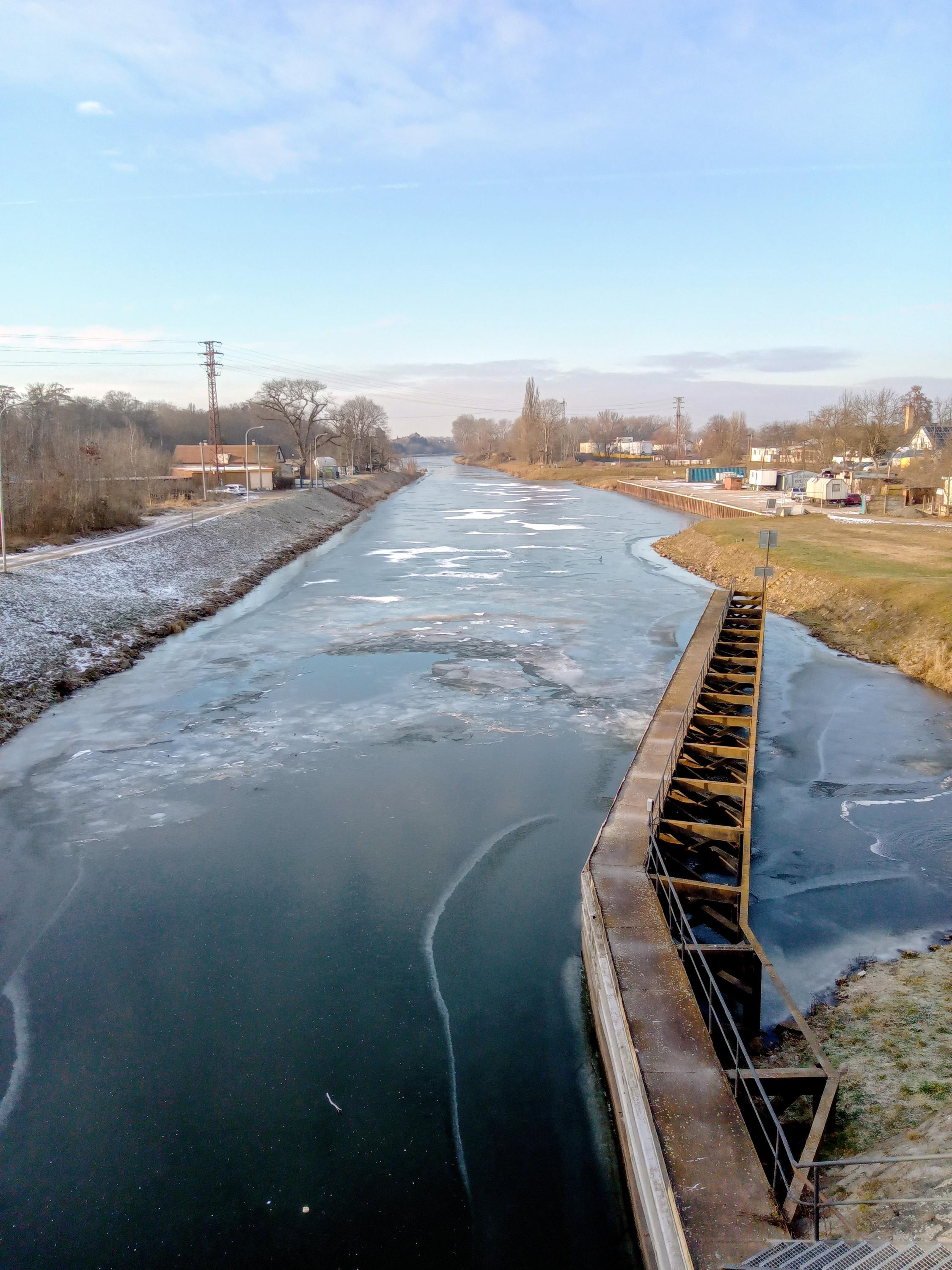 Plavební komora Brandýs nad Labem foto 2