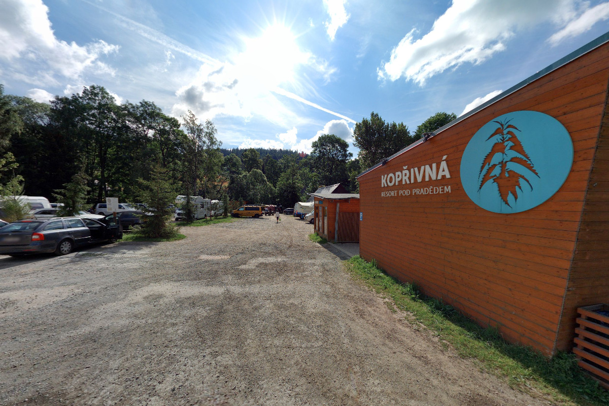 Dobíjecí stanice ČEZ