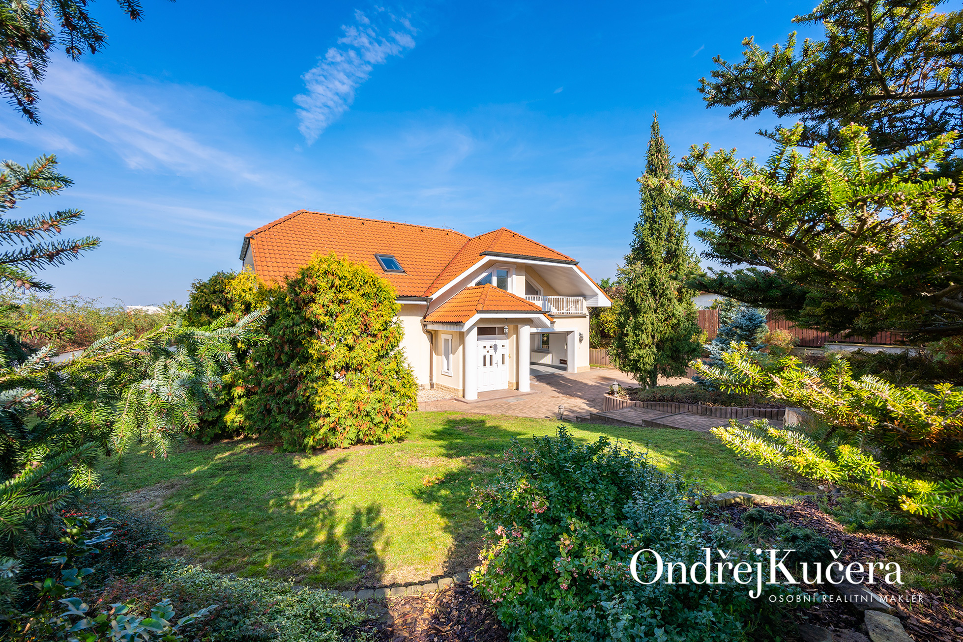 Prodej domu 7+1 v Brandýse nad Labem