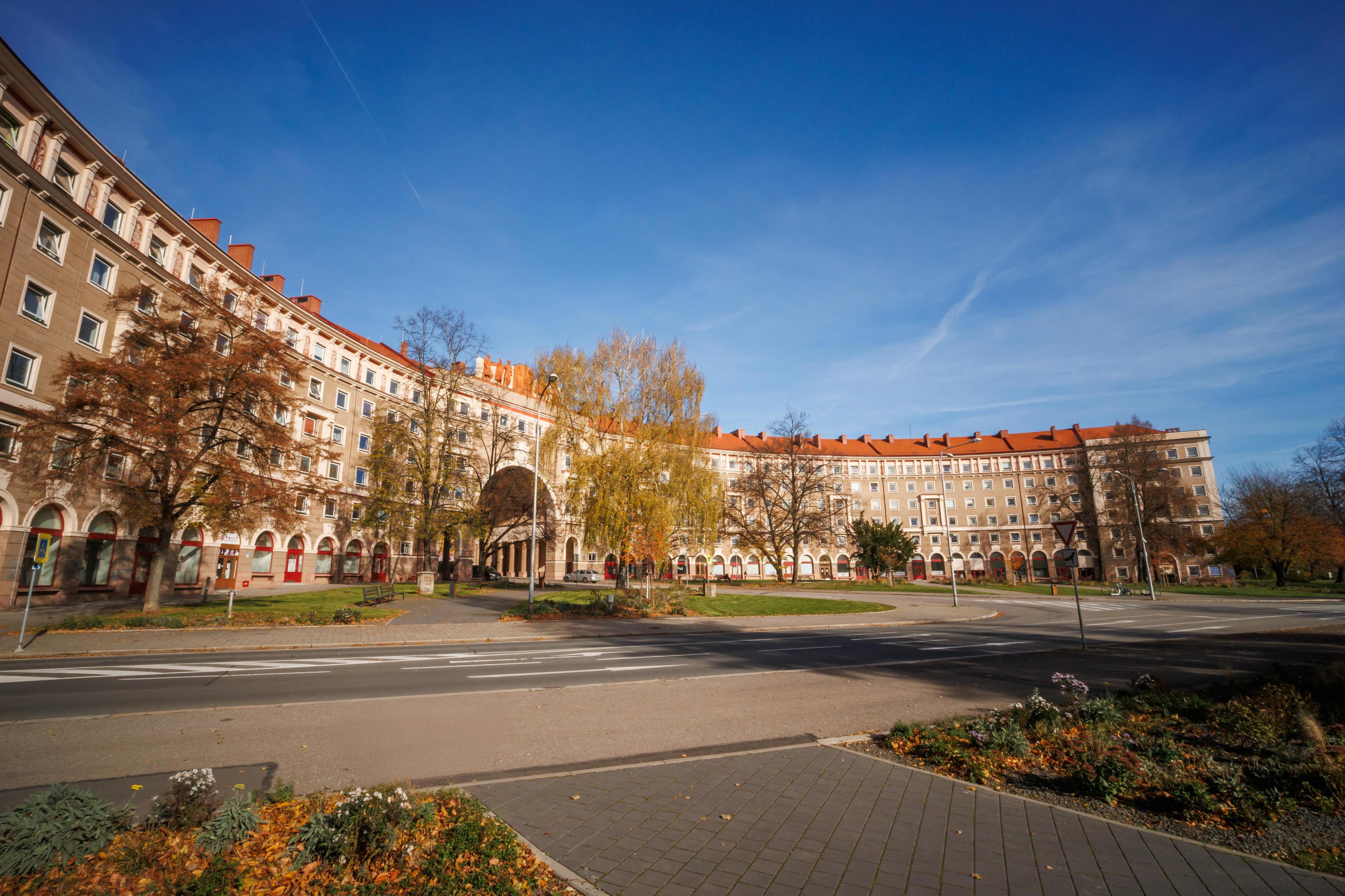 Minh Nguyen - RE/MAX Centrum, realitní makléř foto 4