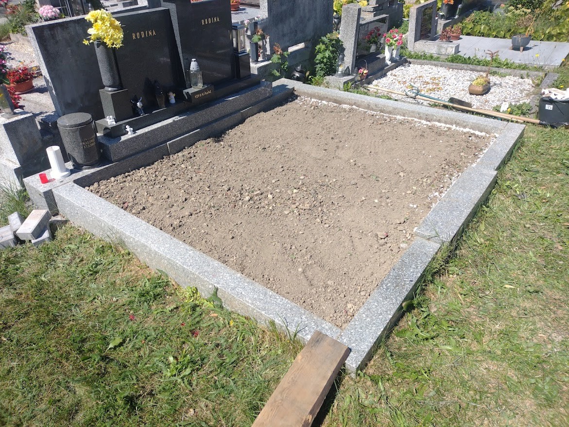 PÉČE O HROBY foto 2