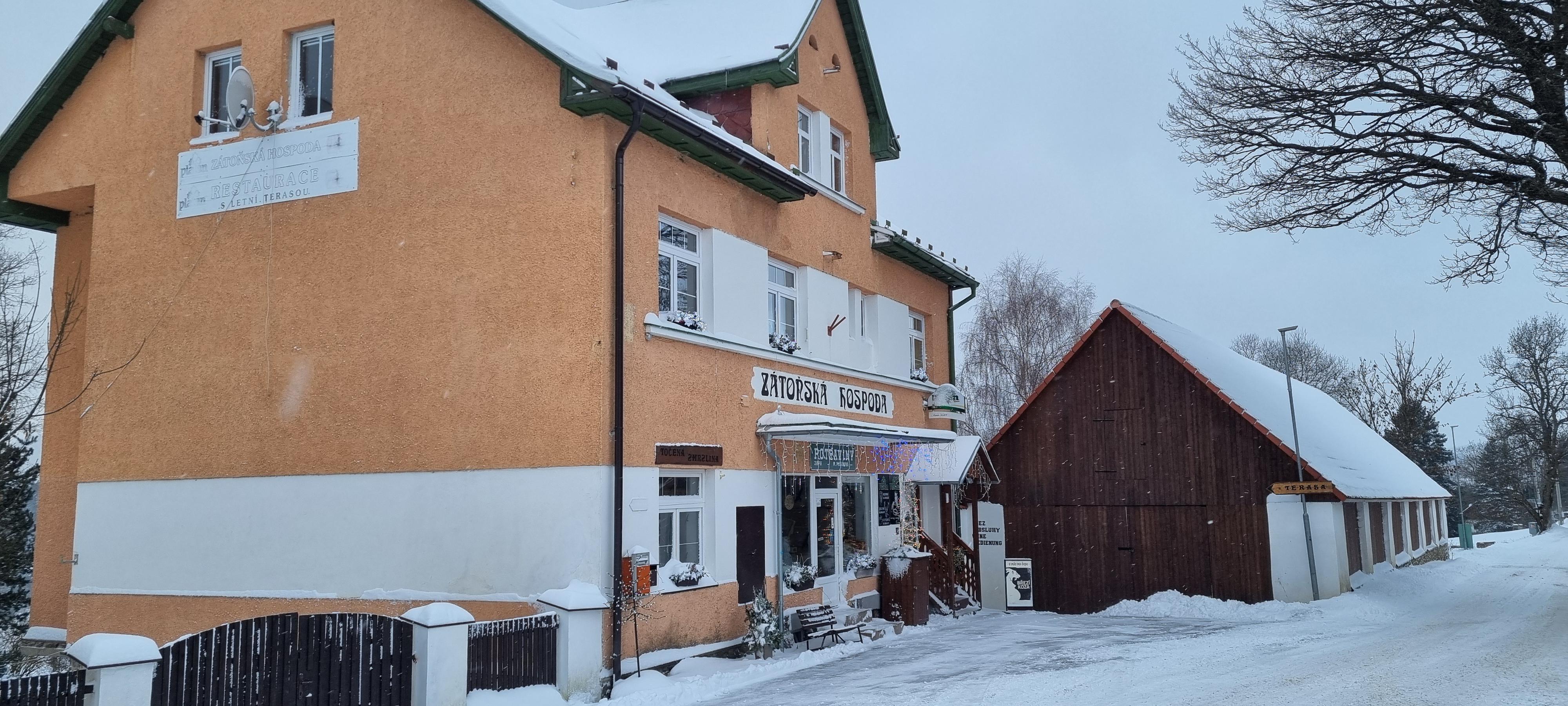 Restaurace Zátoňská hospoda foto 5